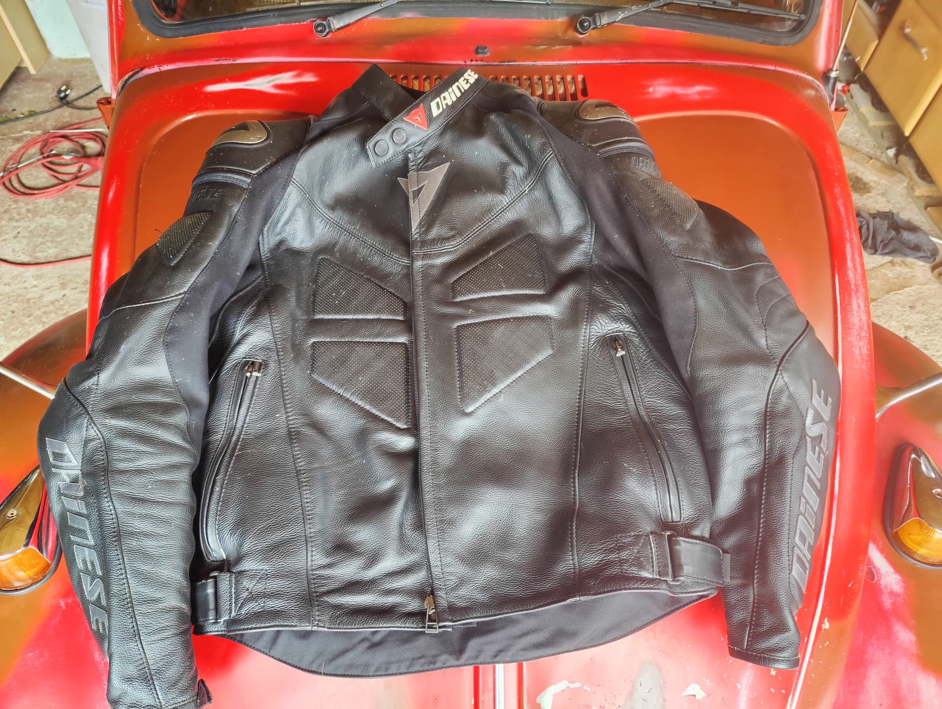 Veste cuir Dainese avro c2 T56