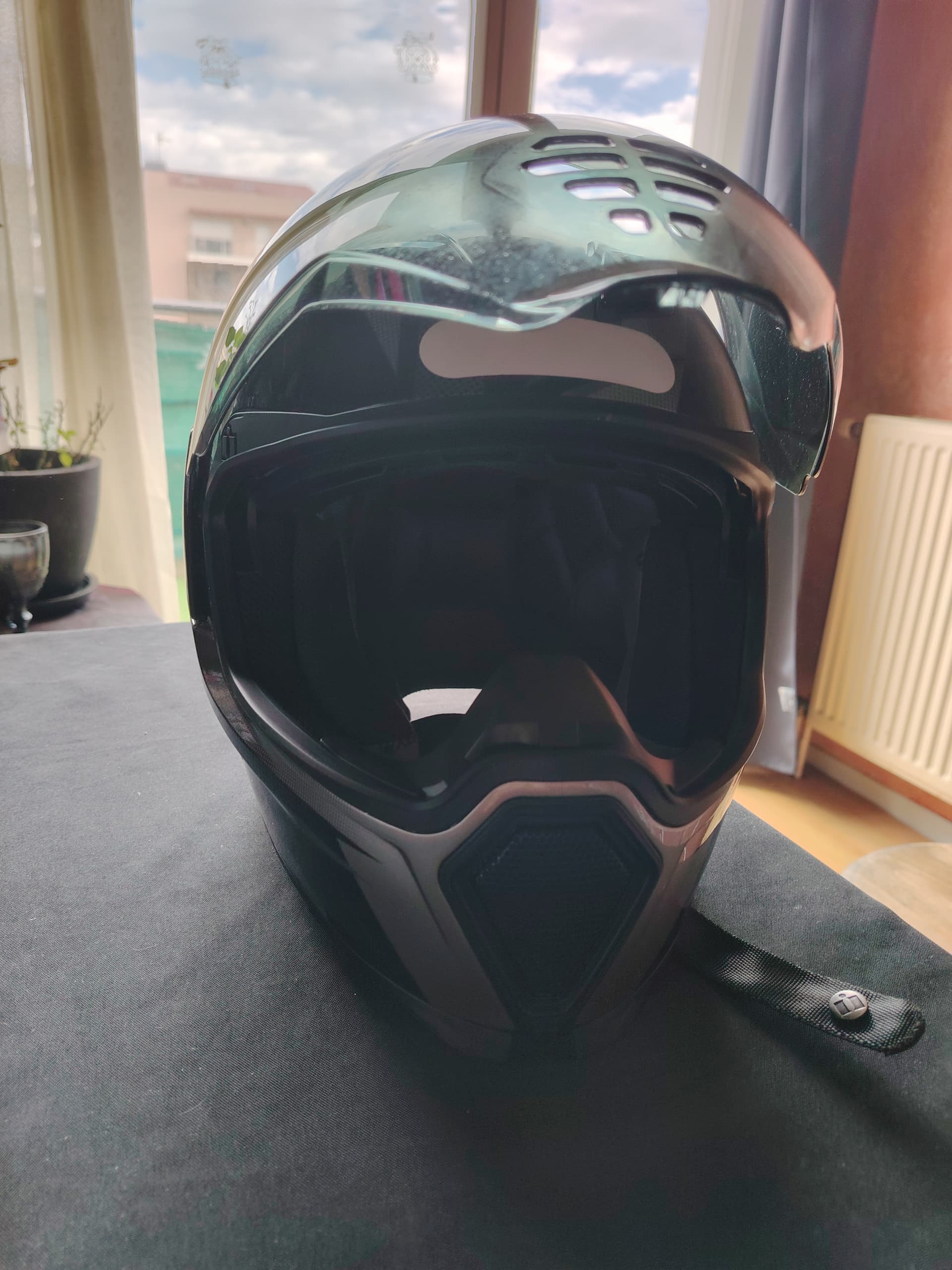 Casque icon carbon — photo 3/3