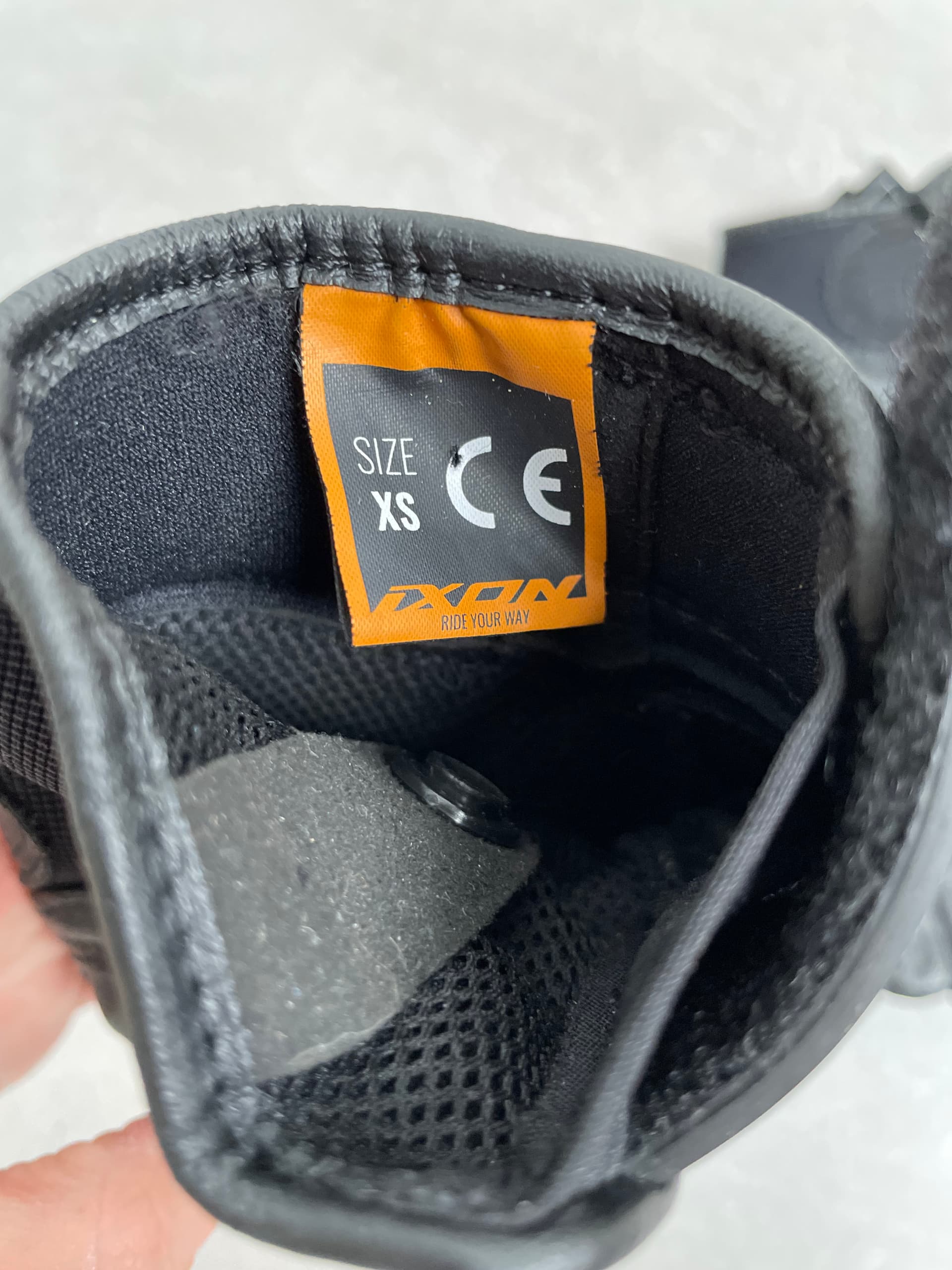 Gants — photo 5/5