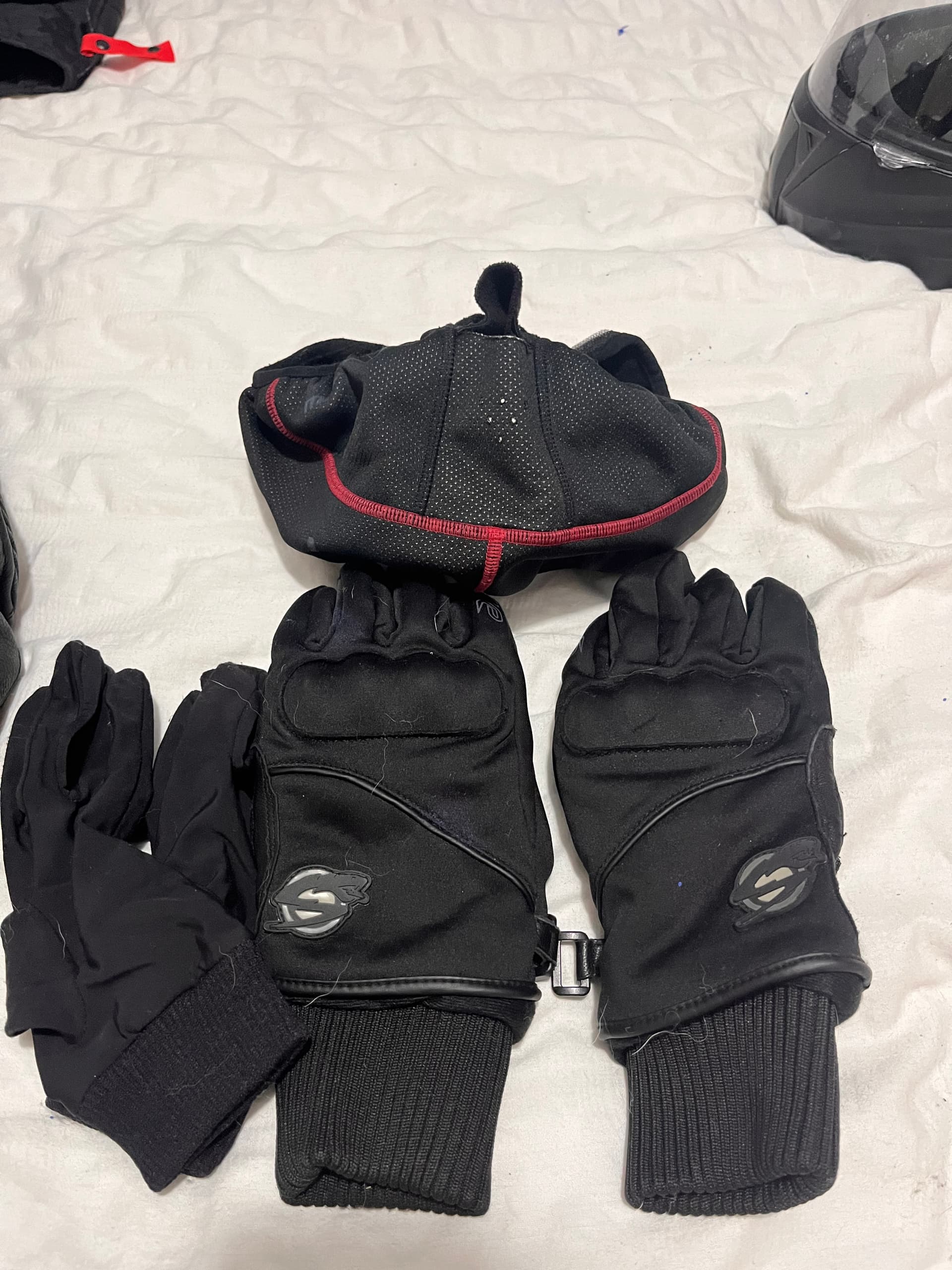 Lot hiver cache cou + sous gants + gants taille S — photo 2/3