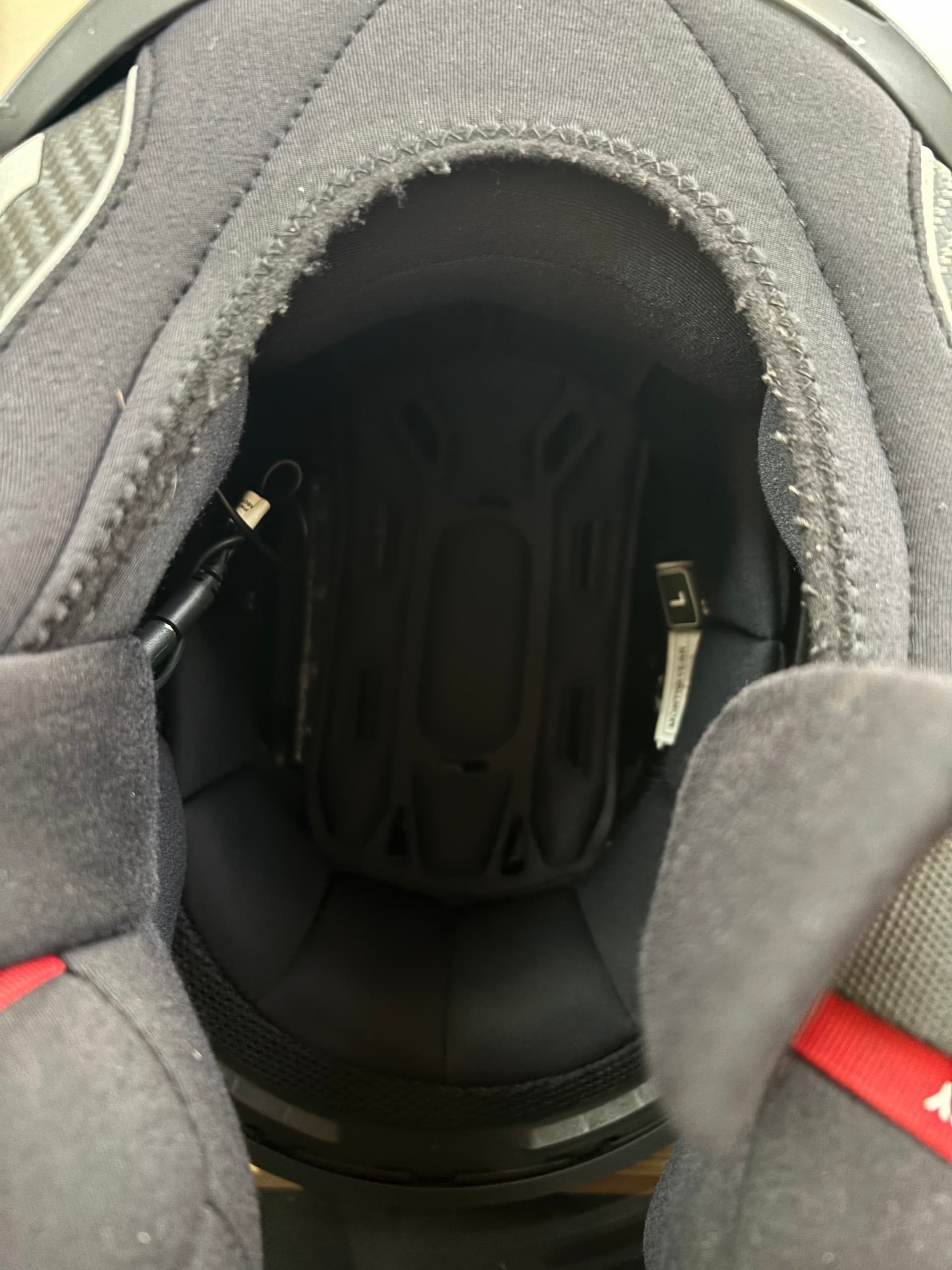 Casque scorpion exo R1 air carbon — photo 3/3