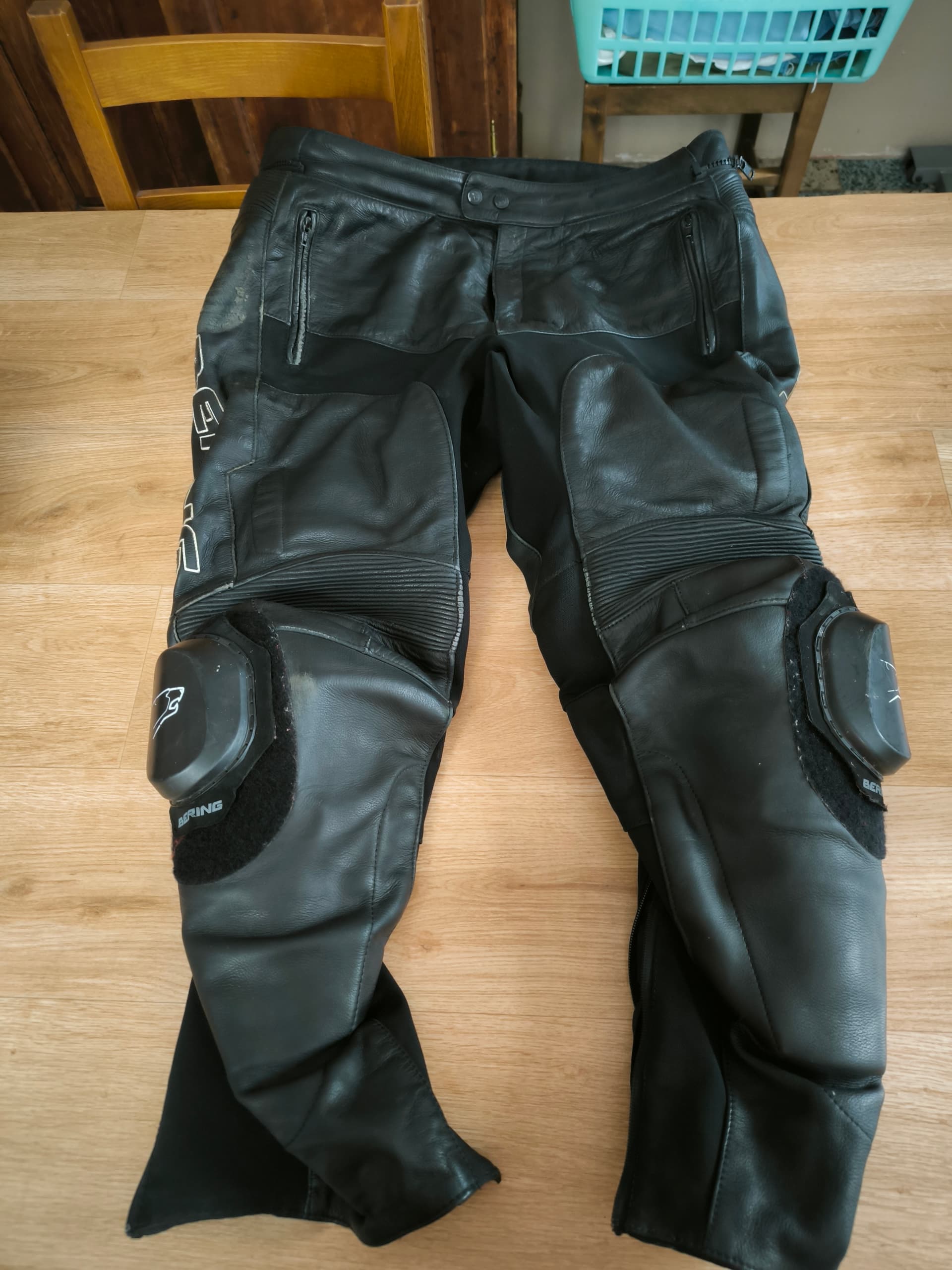 Pantalon cuir bering — photo 1/3