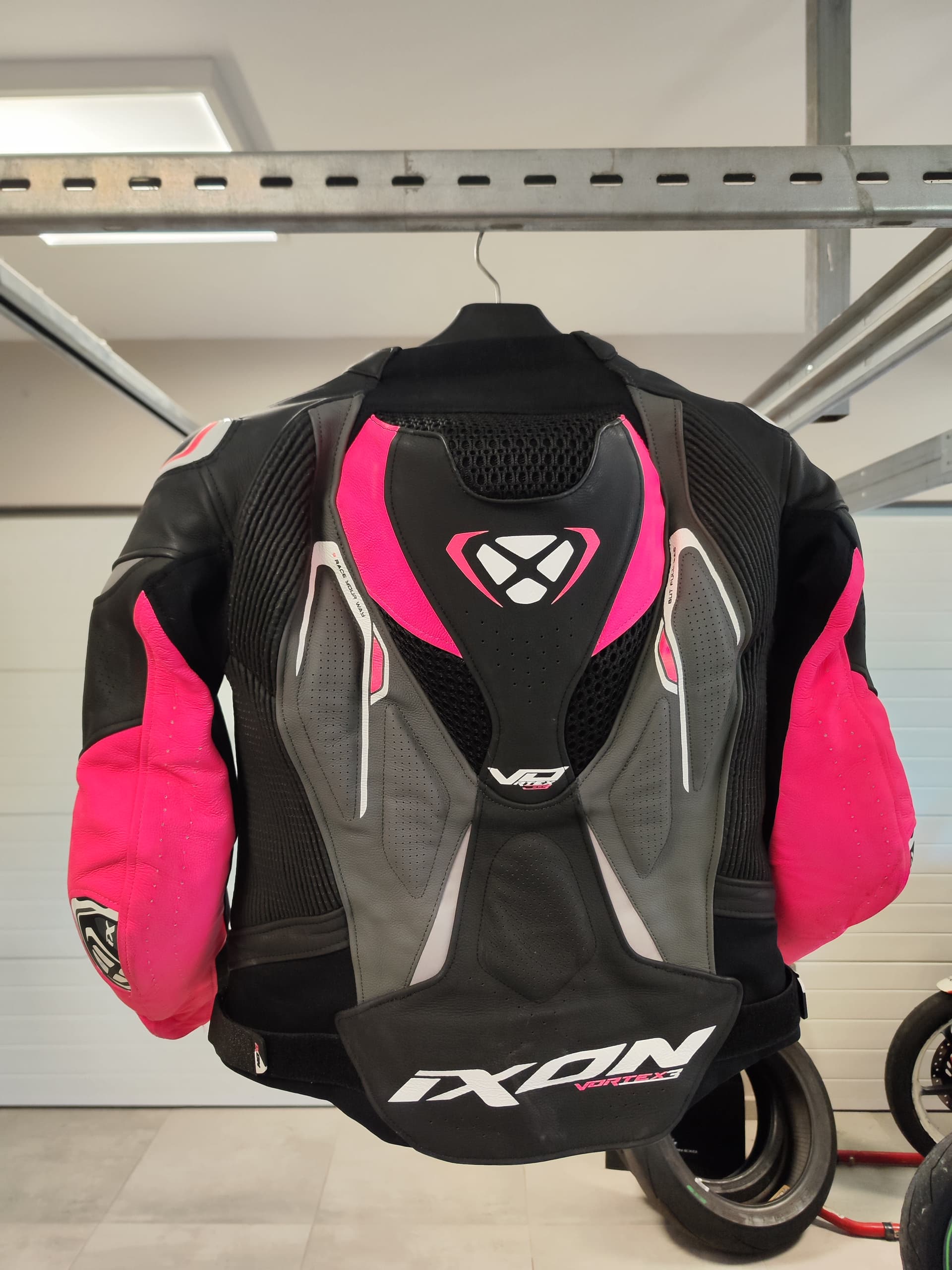 Blouson femme Ixon Vortex 3 taille M état neuf — photo 2/4