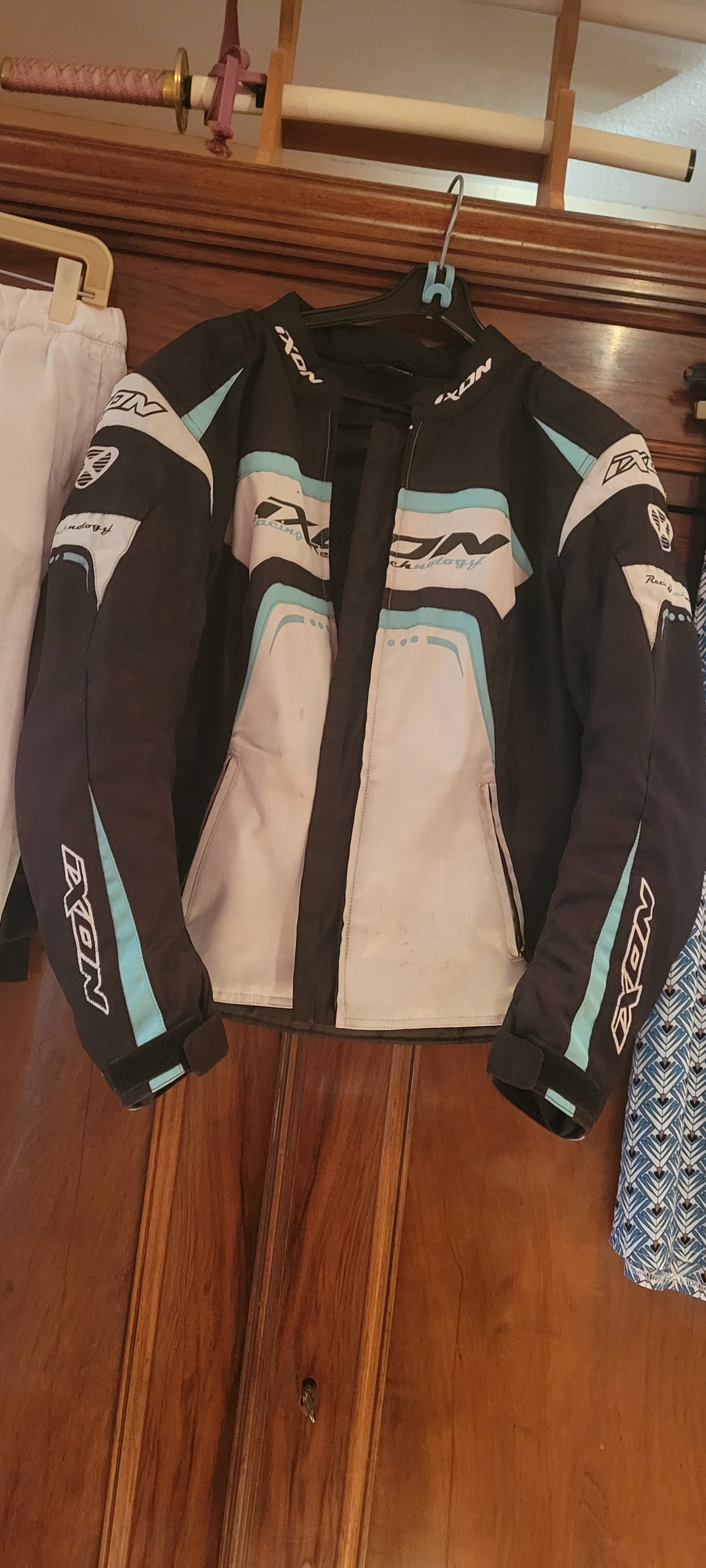 Veste moto femme — photo 2/2
