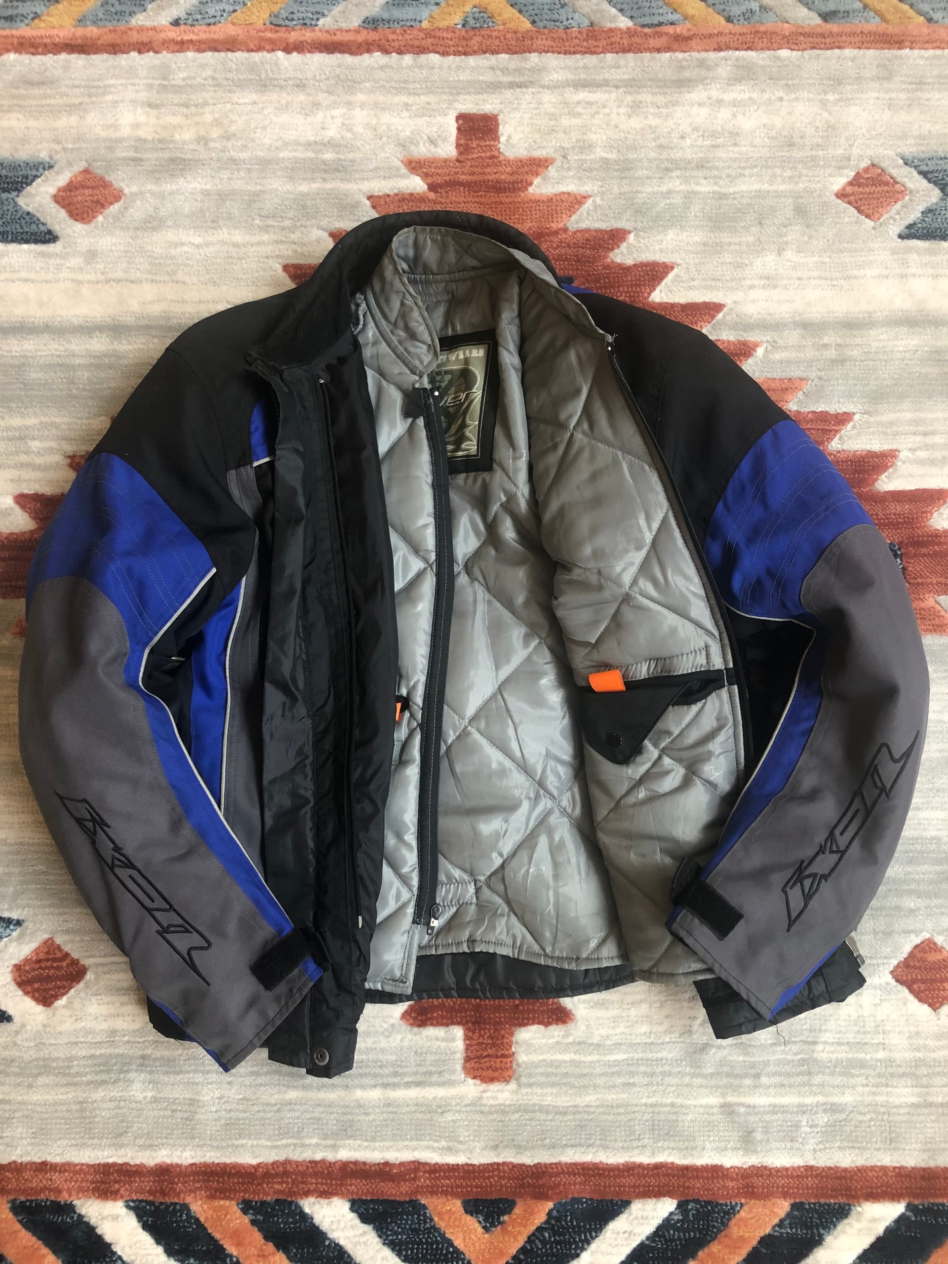 Veste Ixon