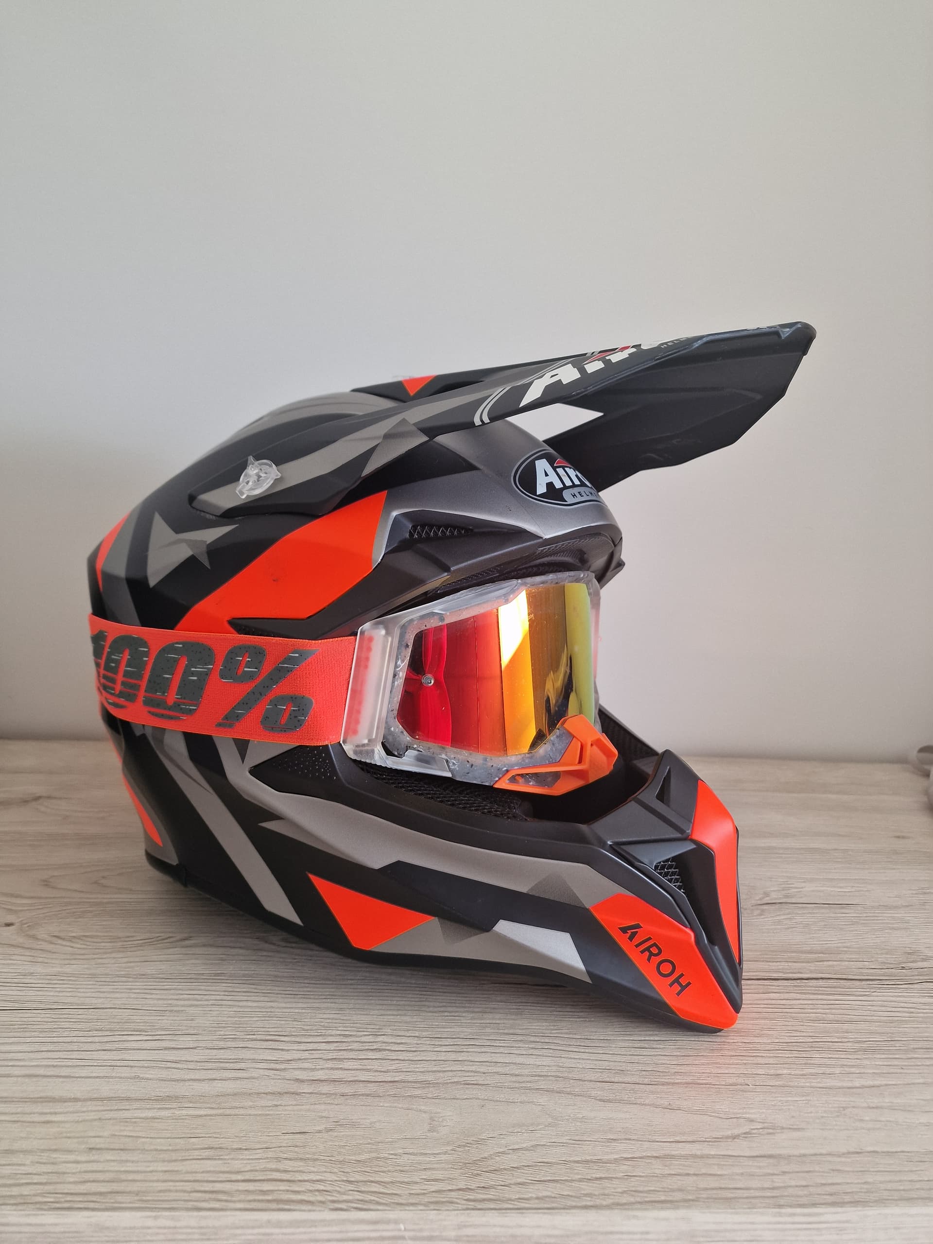 Casque AIROH — photo 4/5