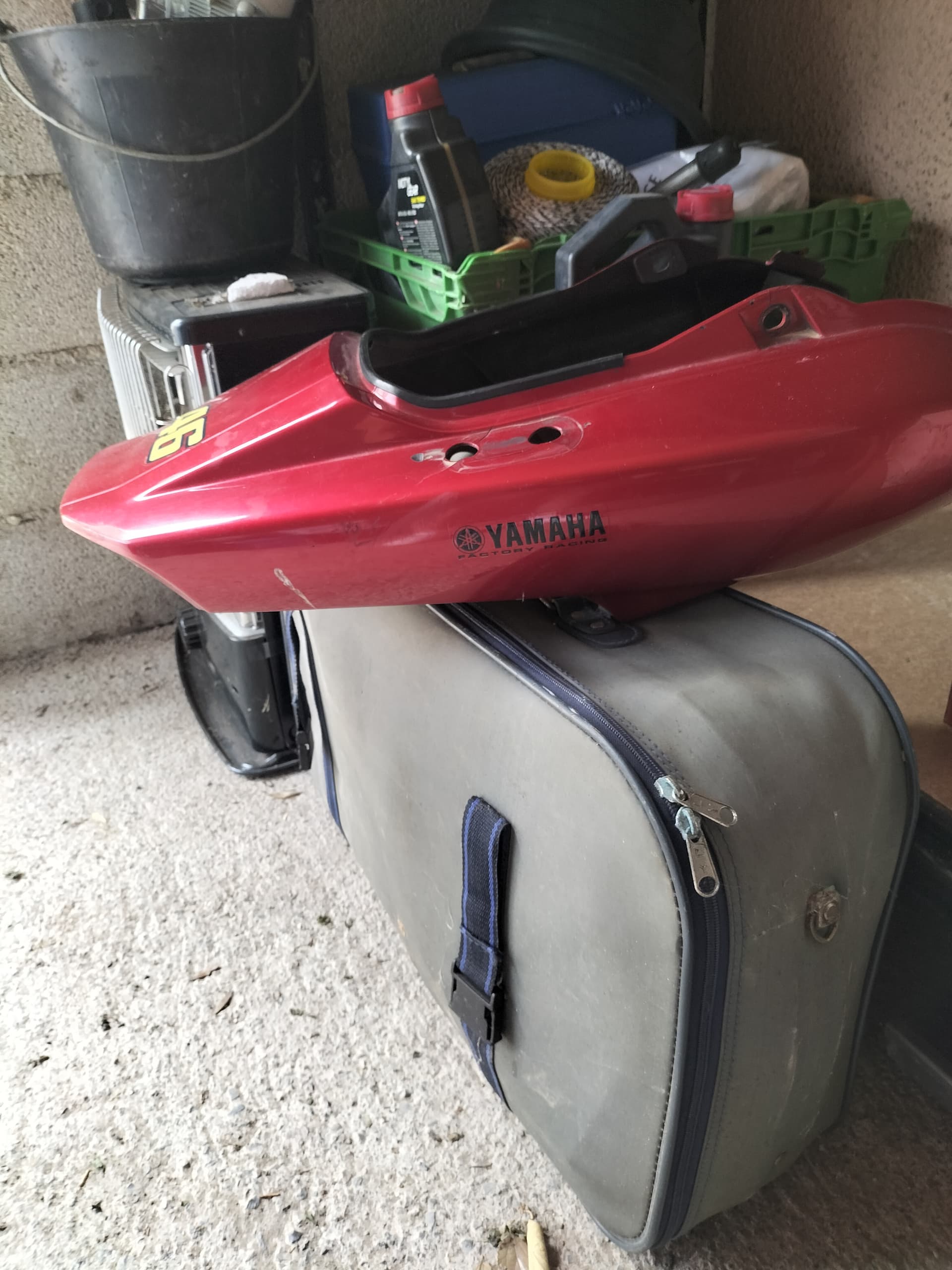 Coque arrière 600 Fazer de 98 a 2001 — photo 3/5