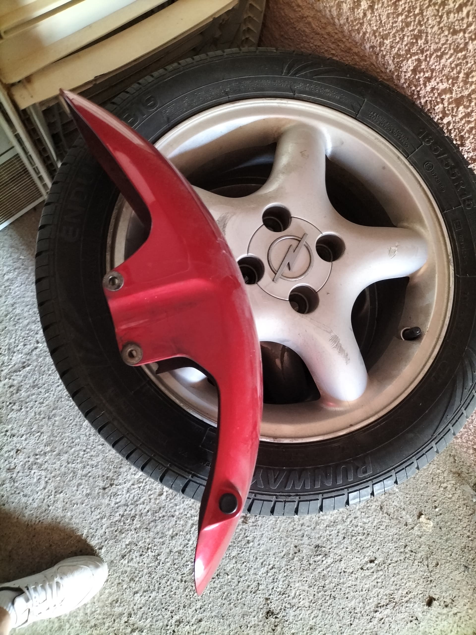 Garde boue avant de 600 Fazer de 98 a 2001 — photo 2/4