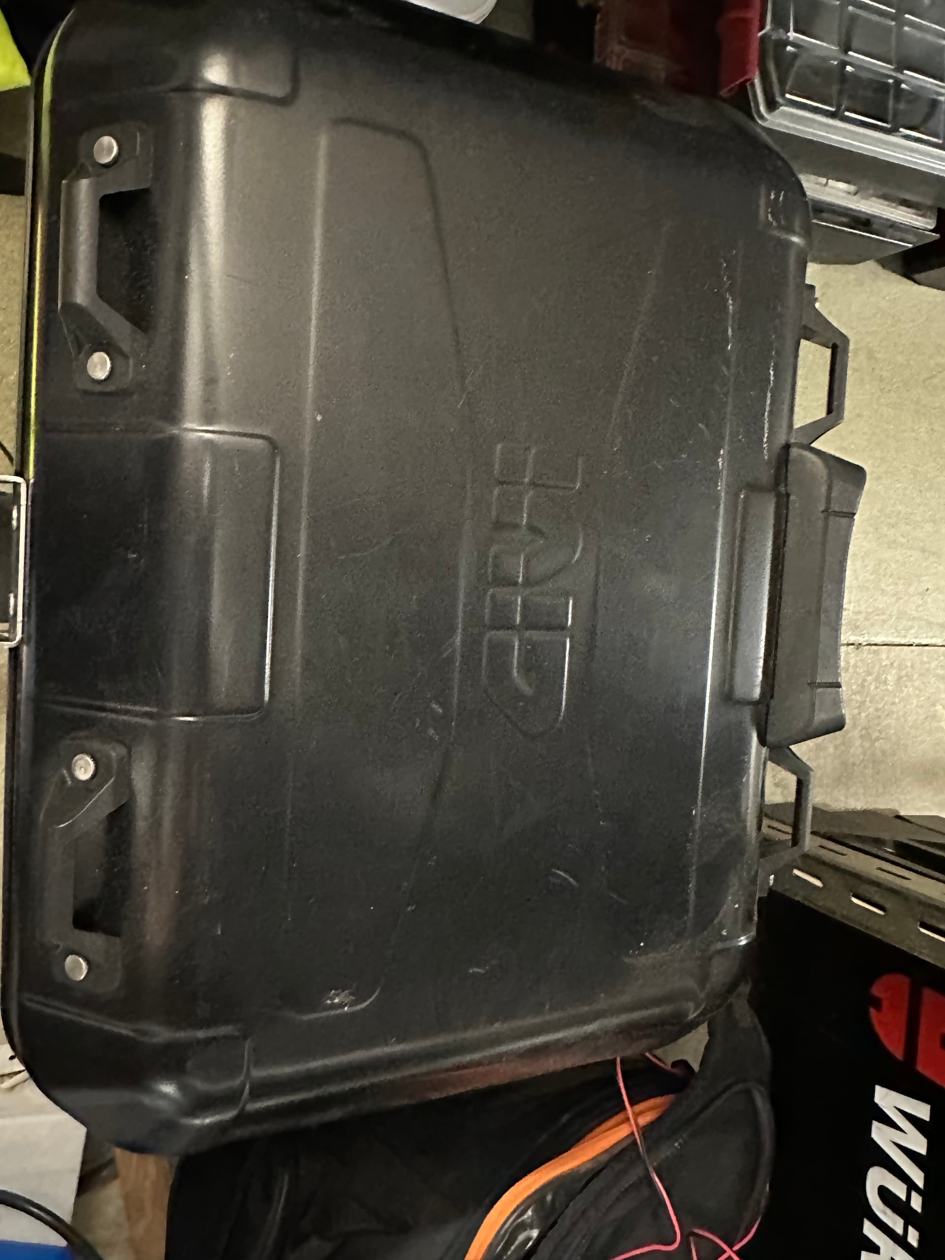 Top Case GIVI Trekker Dolomiti 46l — photo 1/3
