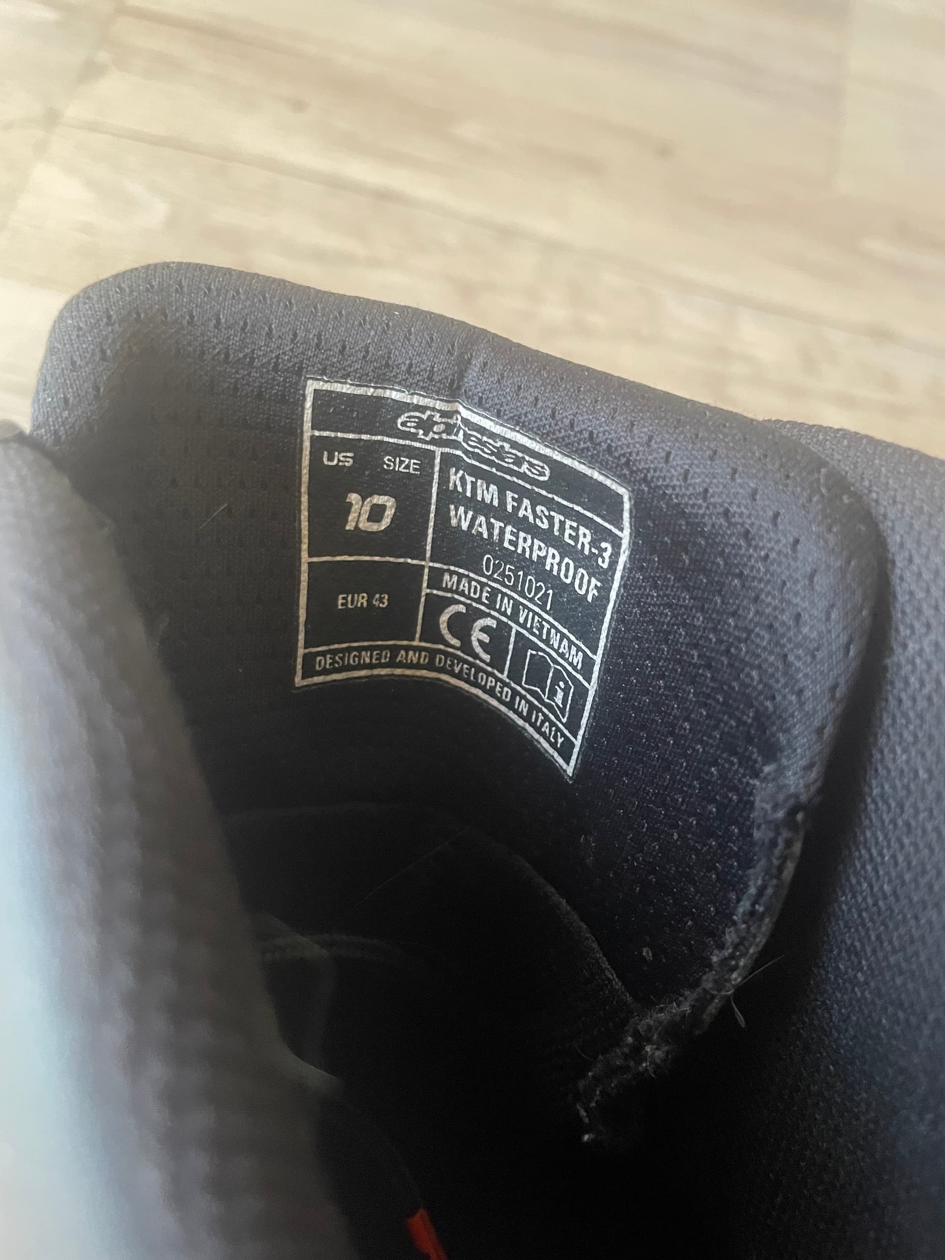 Bottes et gants KTM — photo 3/5