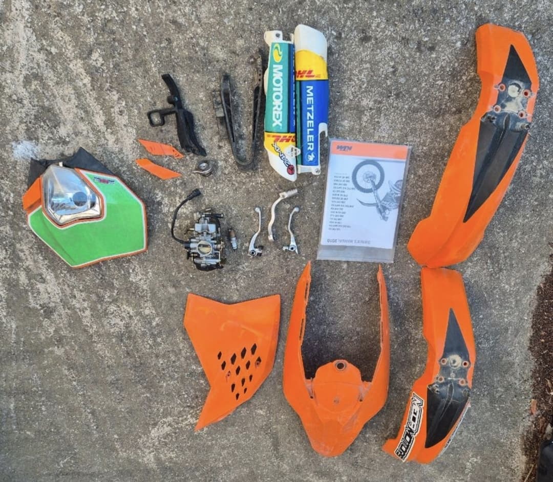 Lot pièces ktm 250 exc 2010 — photo 2/3