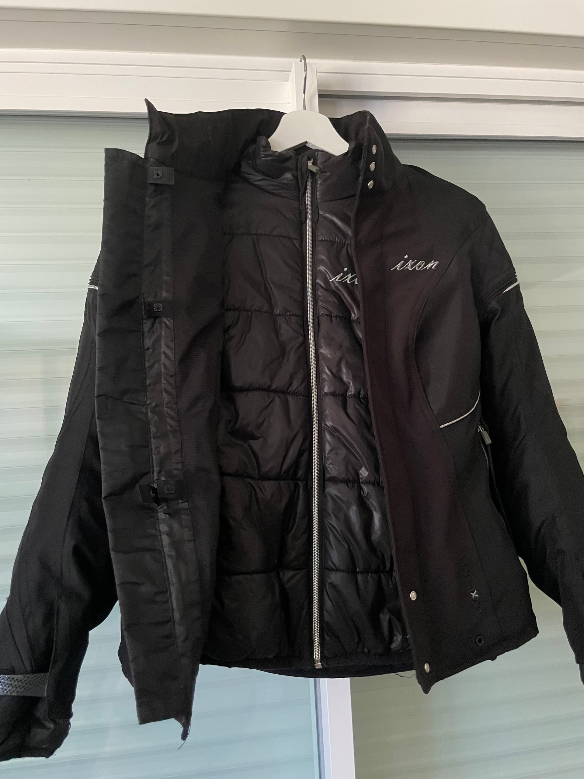 Veste de moto Ixon noire taille 38 comme neuf — photo 3/5