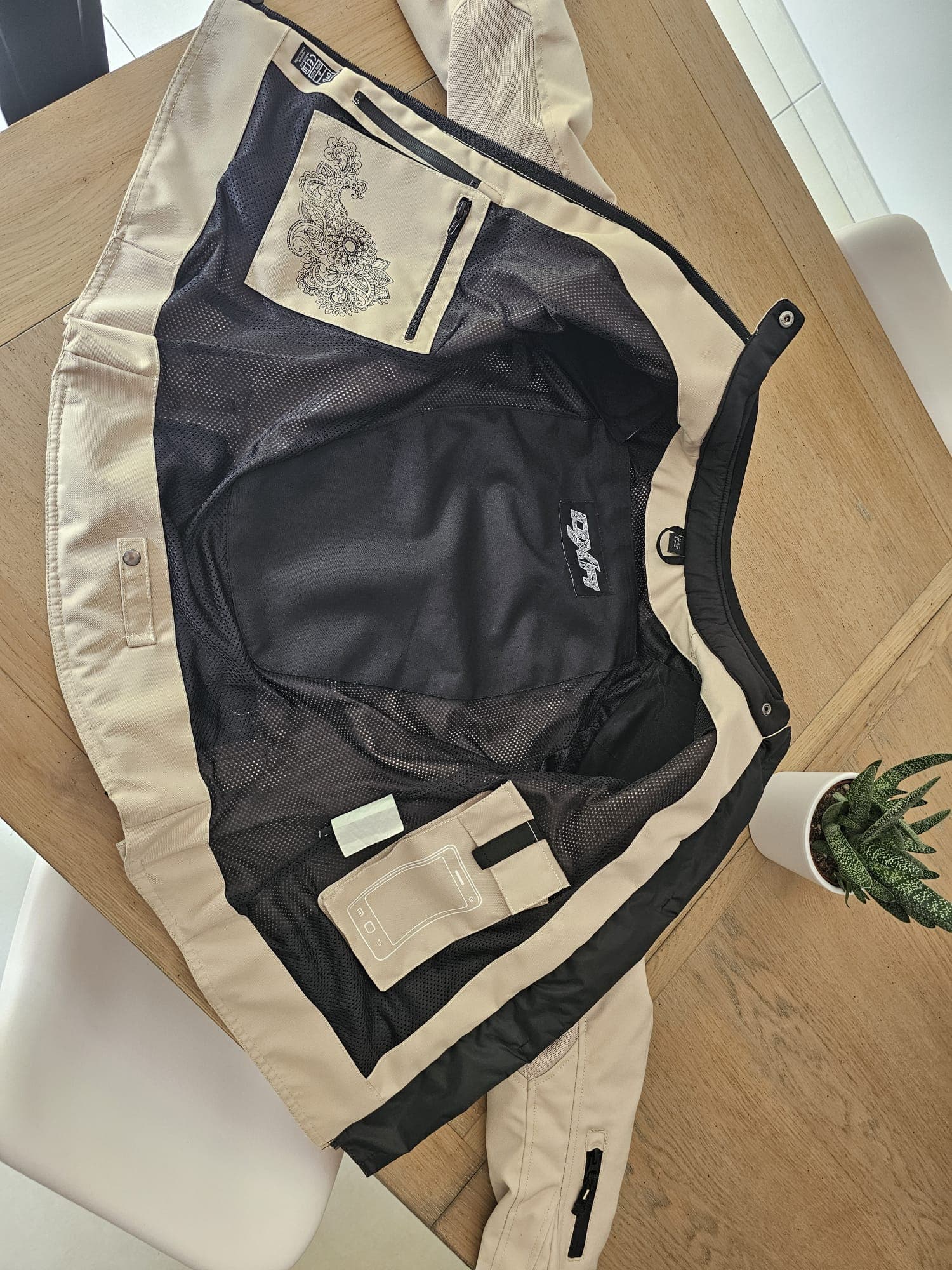 Blouson femme cintré couleur crème marque DXR motoblouz — photo 3/5