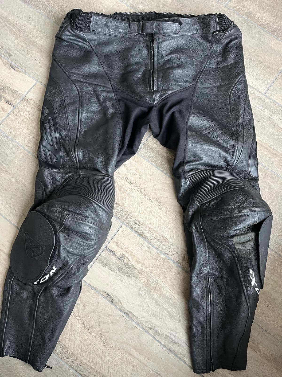 Ensemble cuir Ixon — photo 3/5