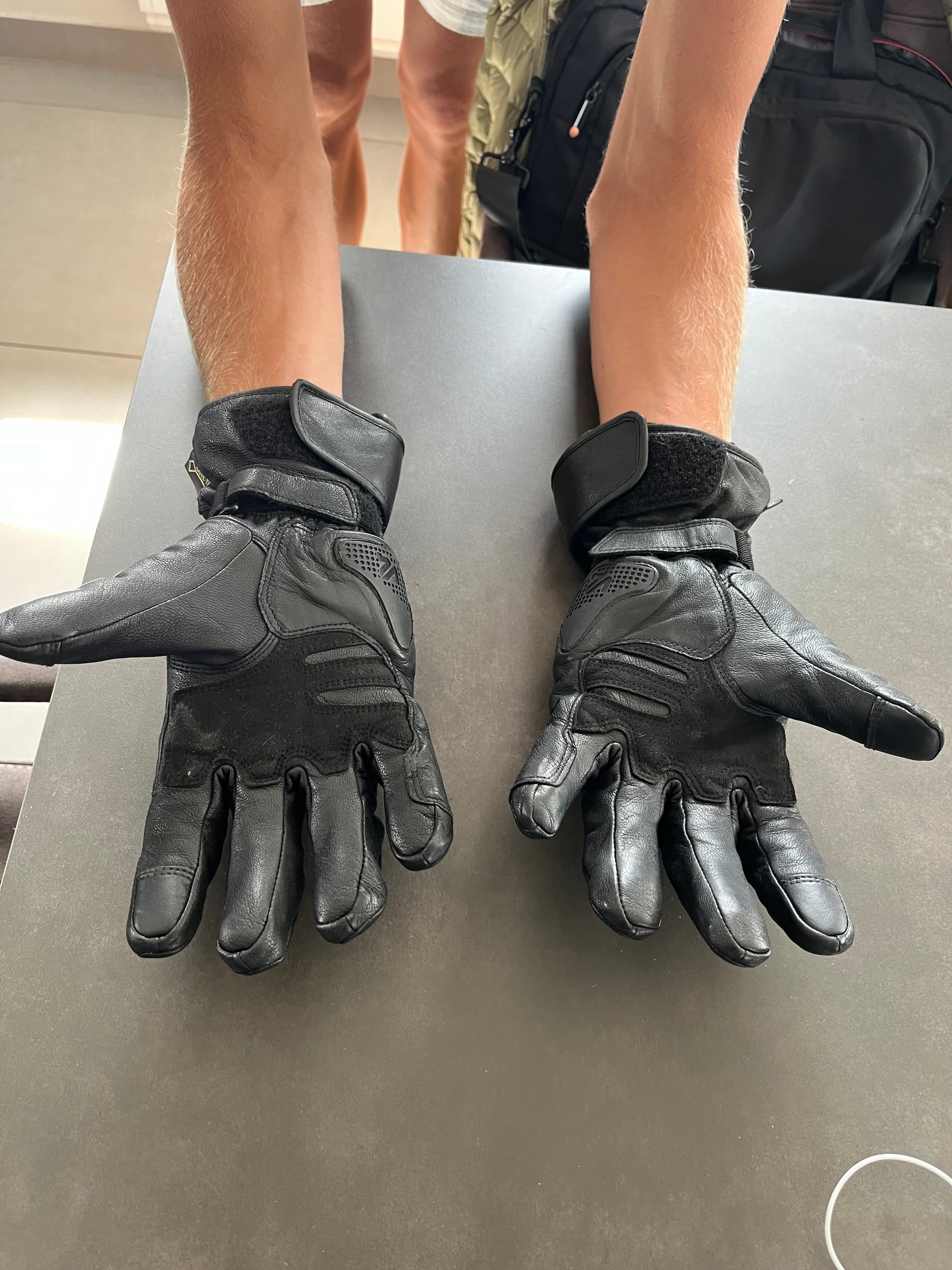 Gants moto Gore-tex — photo 1/3