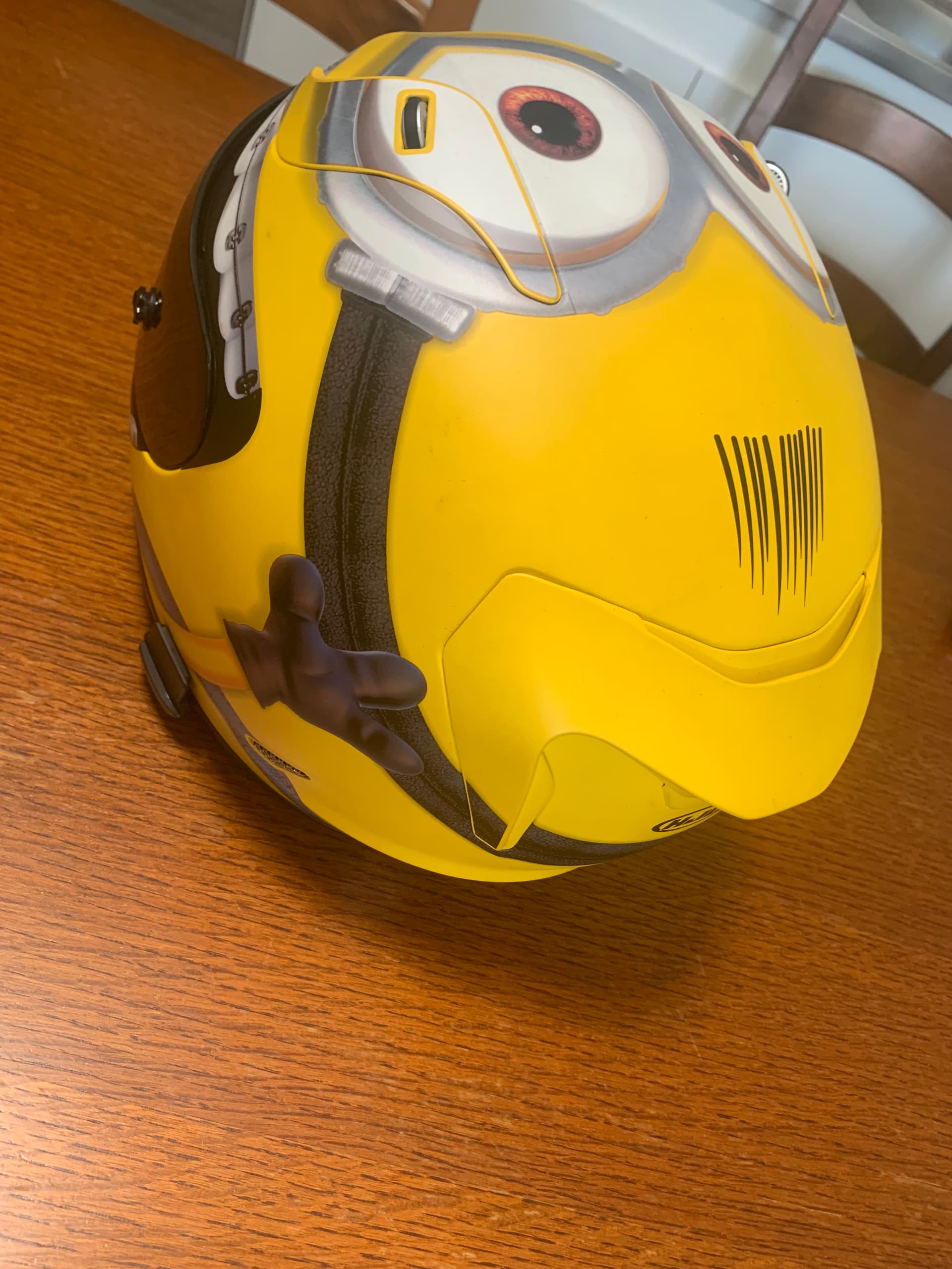 Casque moto minion — photo 2/4