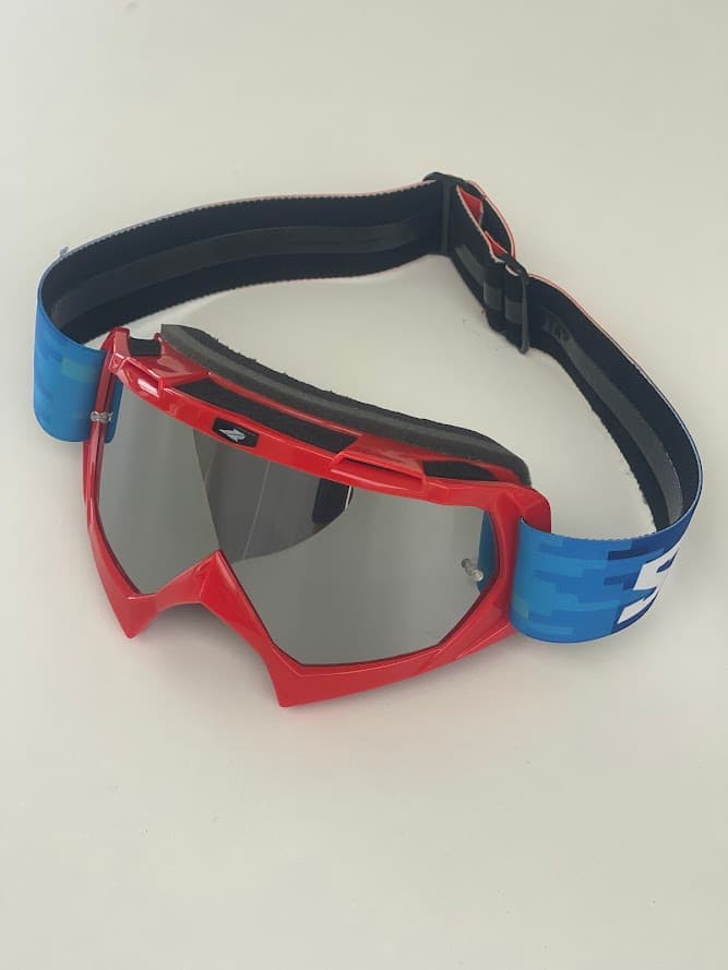 masque cross rouge
