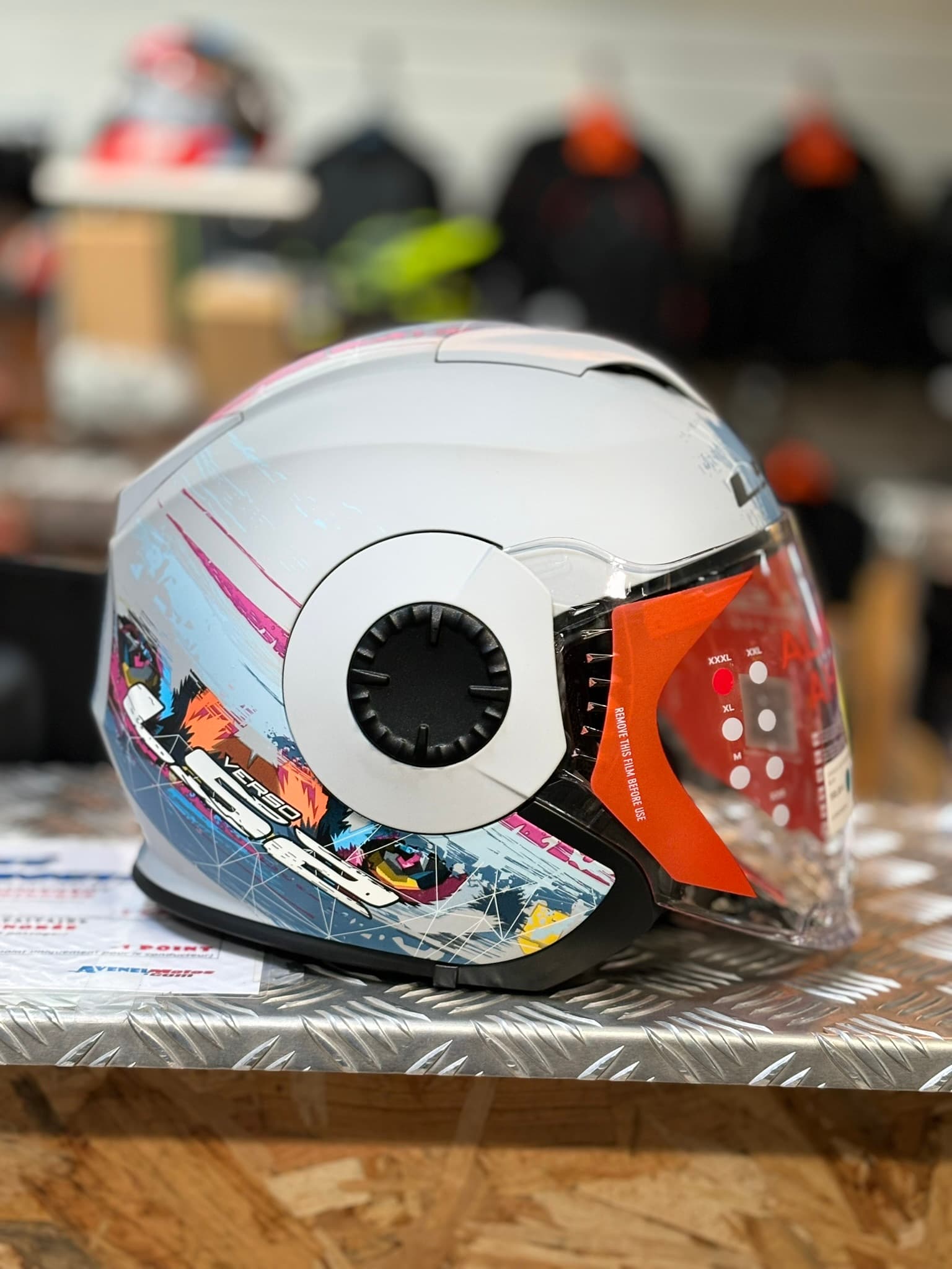 Casque Jet LS2 — photo 1/4
