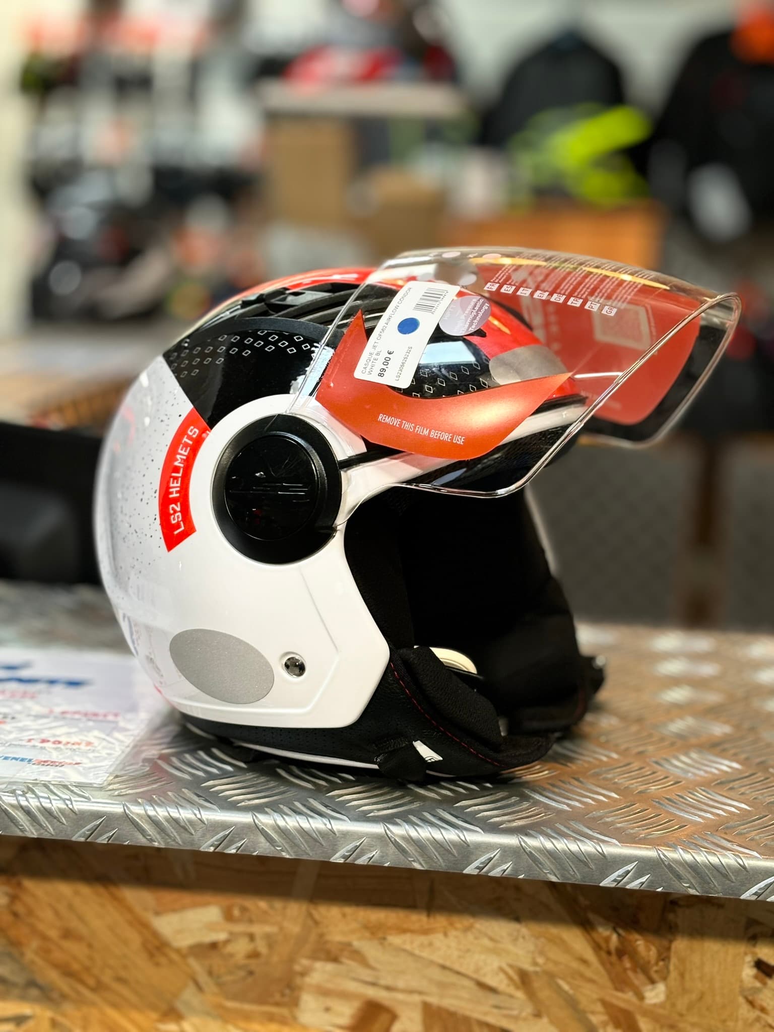 Casque Jet LS2 — photo 2/4
