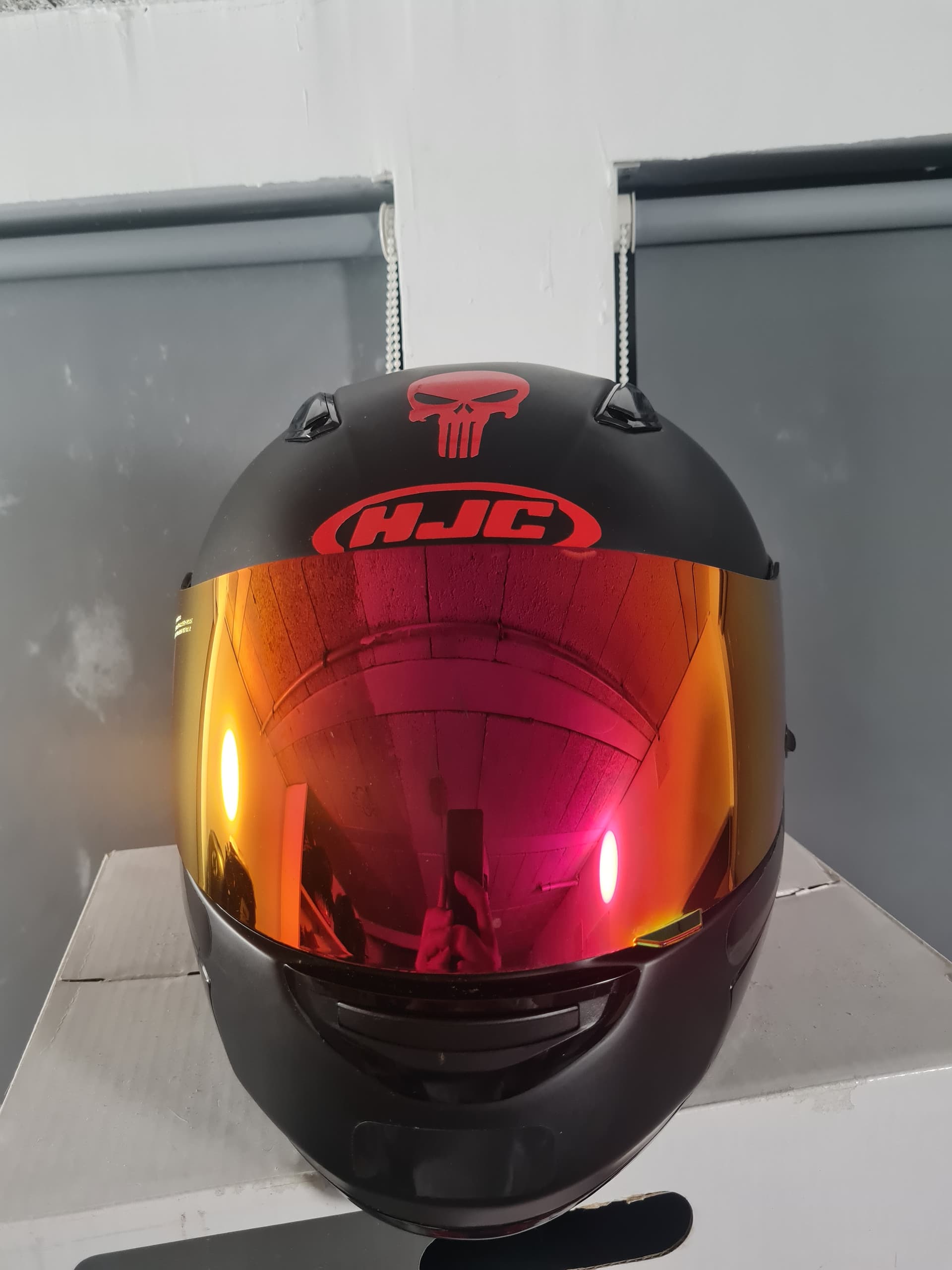 Casque moto HJC - Taille : xxxxl - Déco perso "Punisher" + housse et 2 autre visières (transparente & chrome)