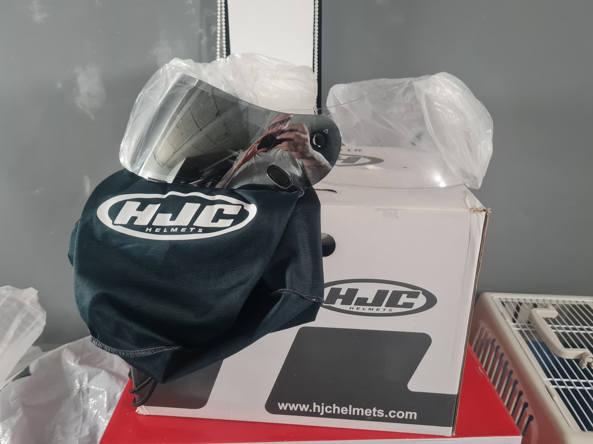 Casque moto HJC - Taille : xxxxl - Déco perso "Punisher" + housse et 2 autre visières (transparente & chrome) — photo 5/5