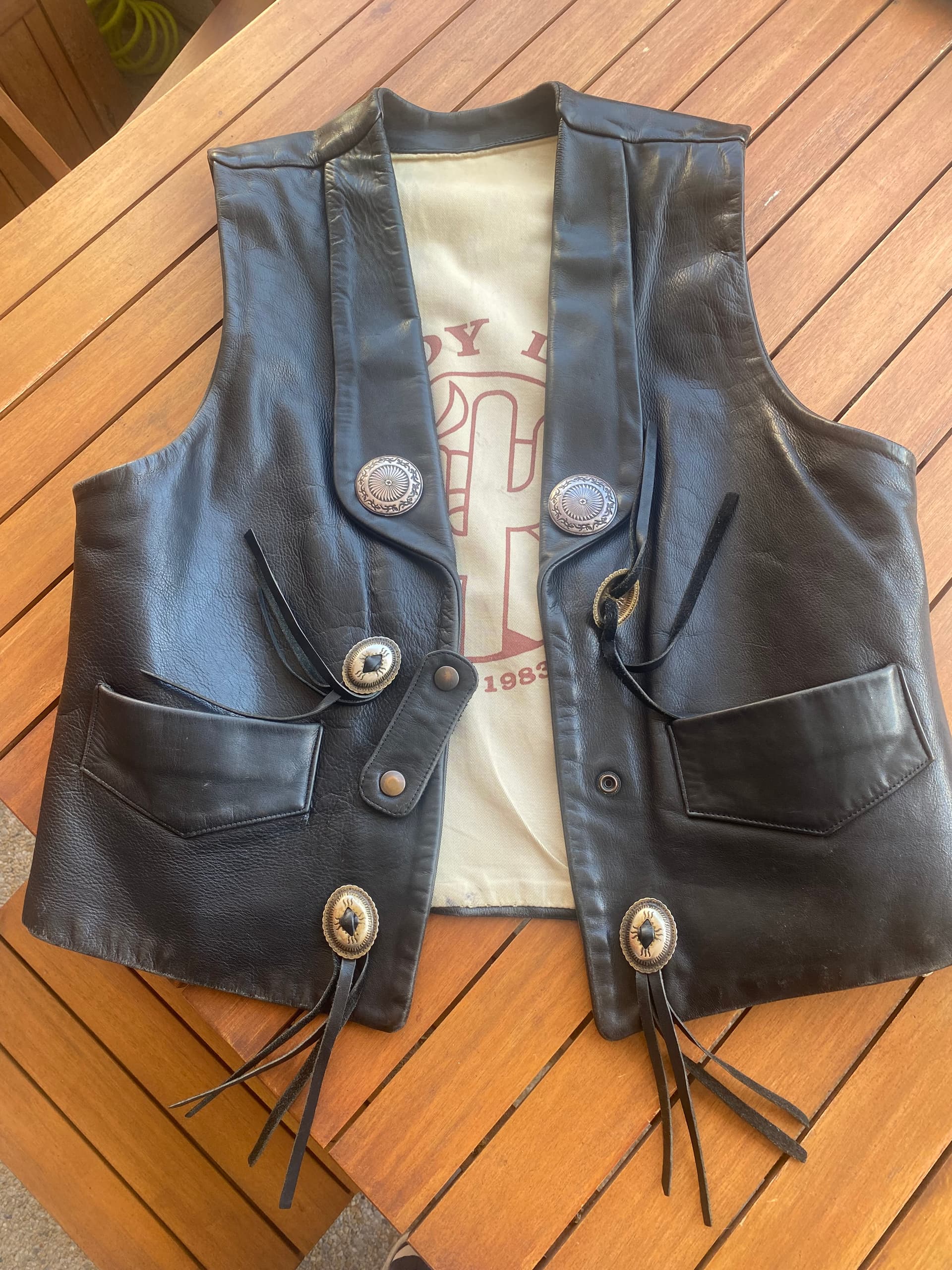 Gillet biker cuir — photo 2/5