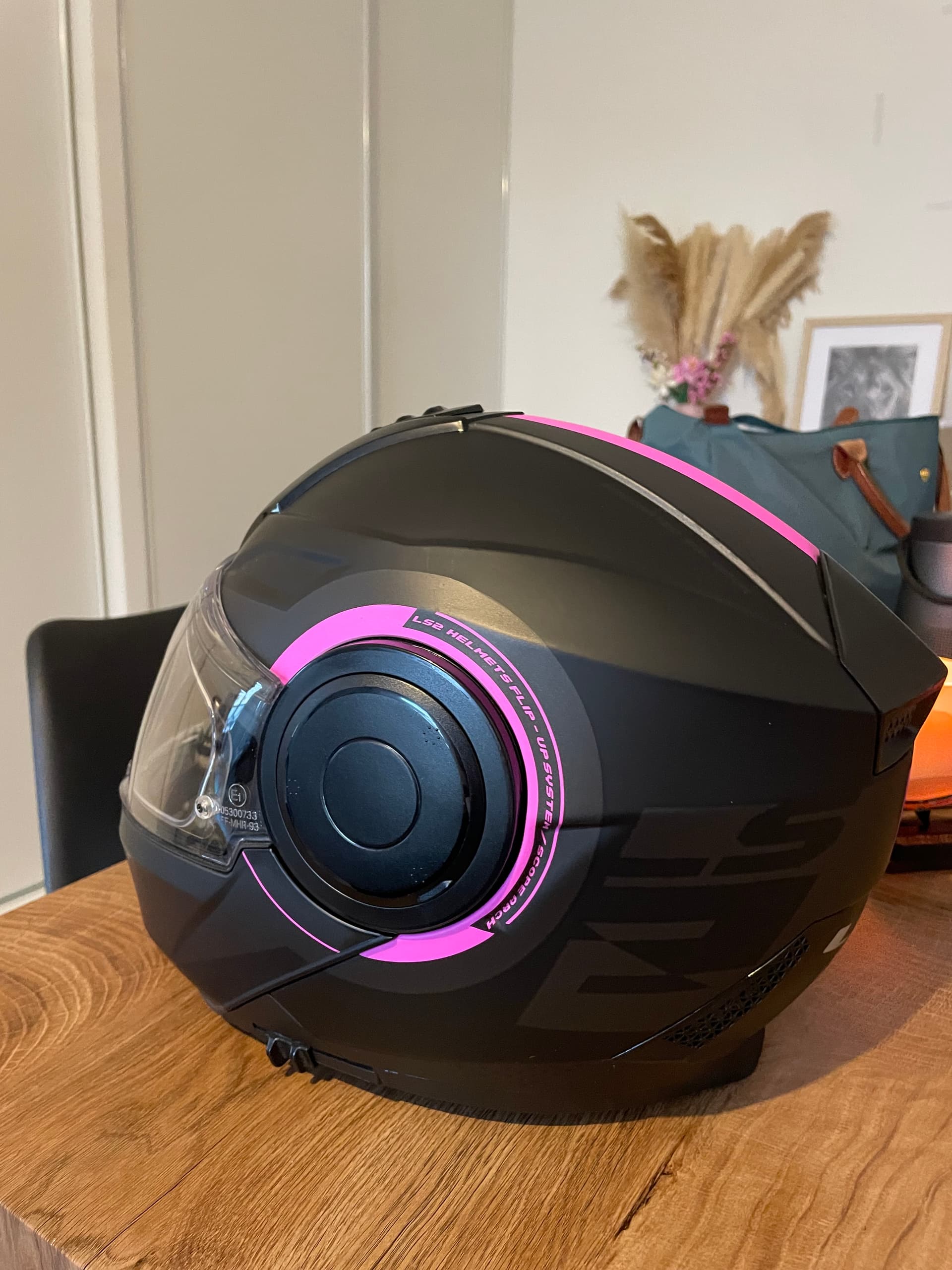 Casque de moto LS2