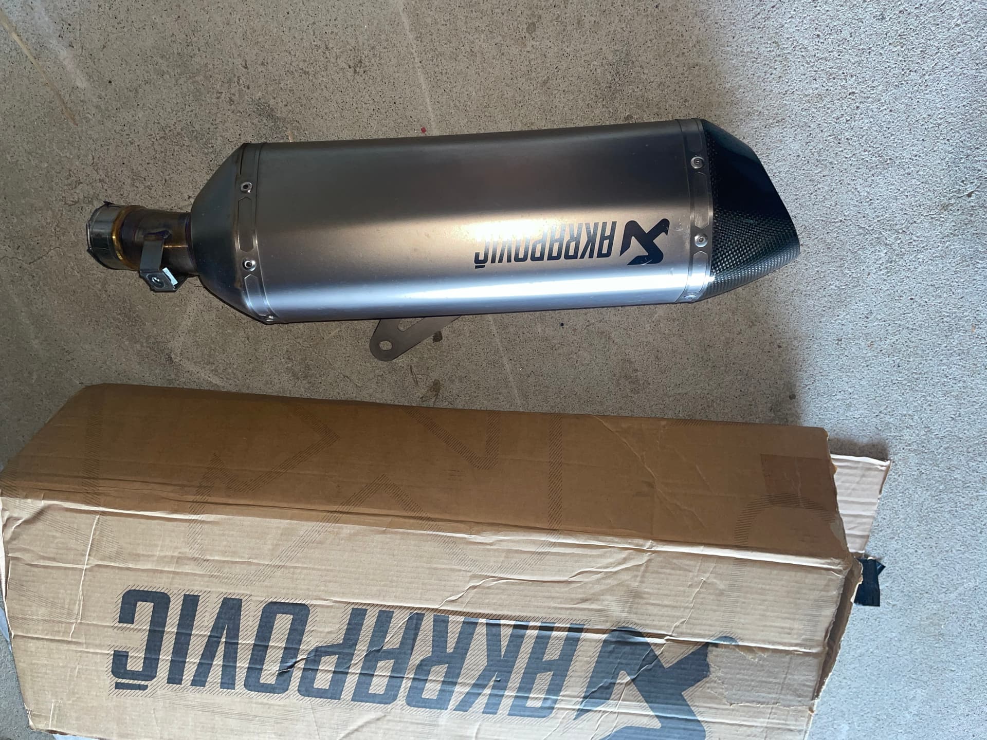 Pot akrapovic — photo 2/3