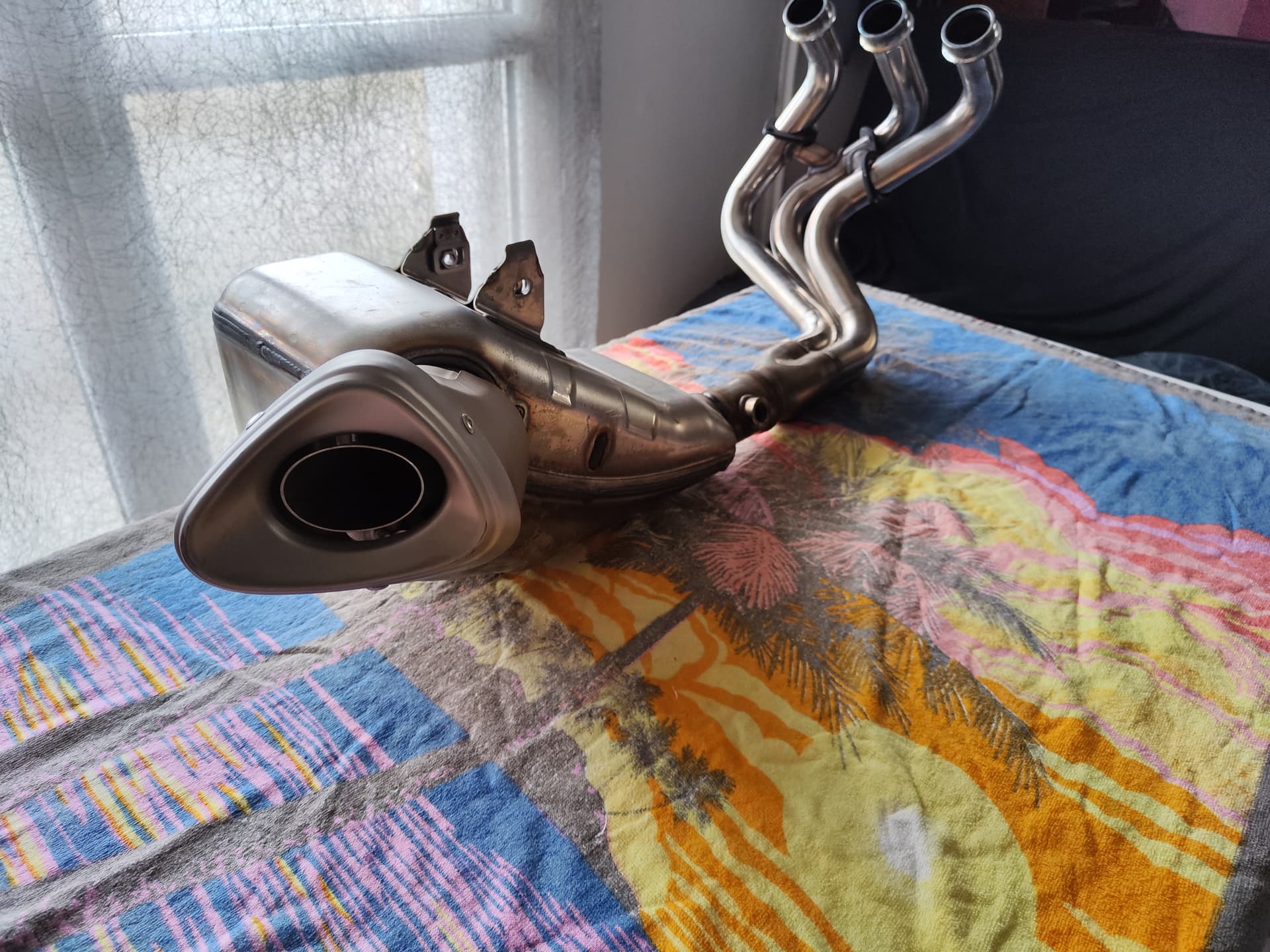 Ligne Échappement d'origine neuf pour Yamaha tracer 900 année 2018 — photo 4/4