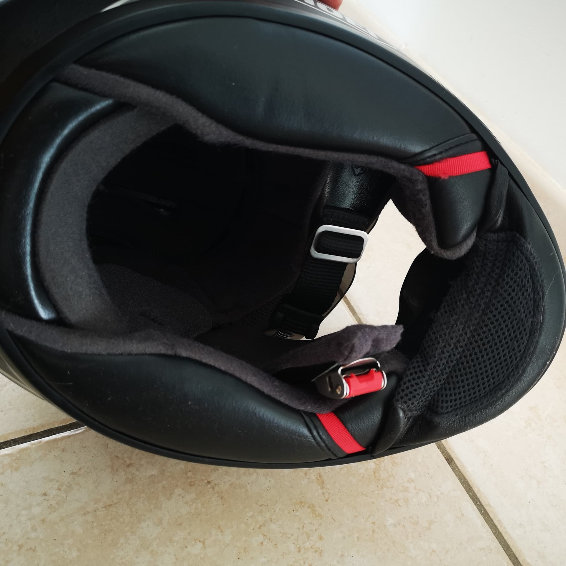 Casque Shoei Taille L — photo 3/5