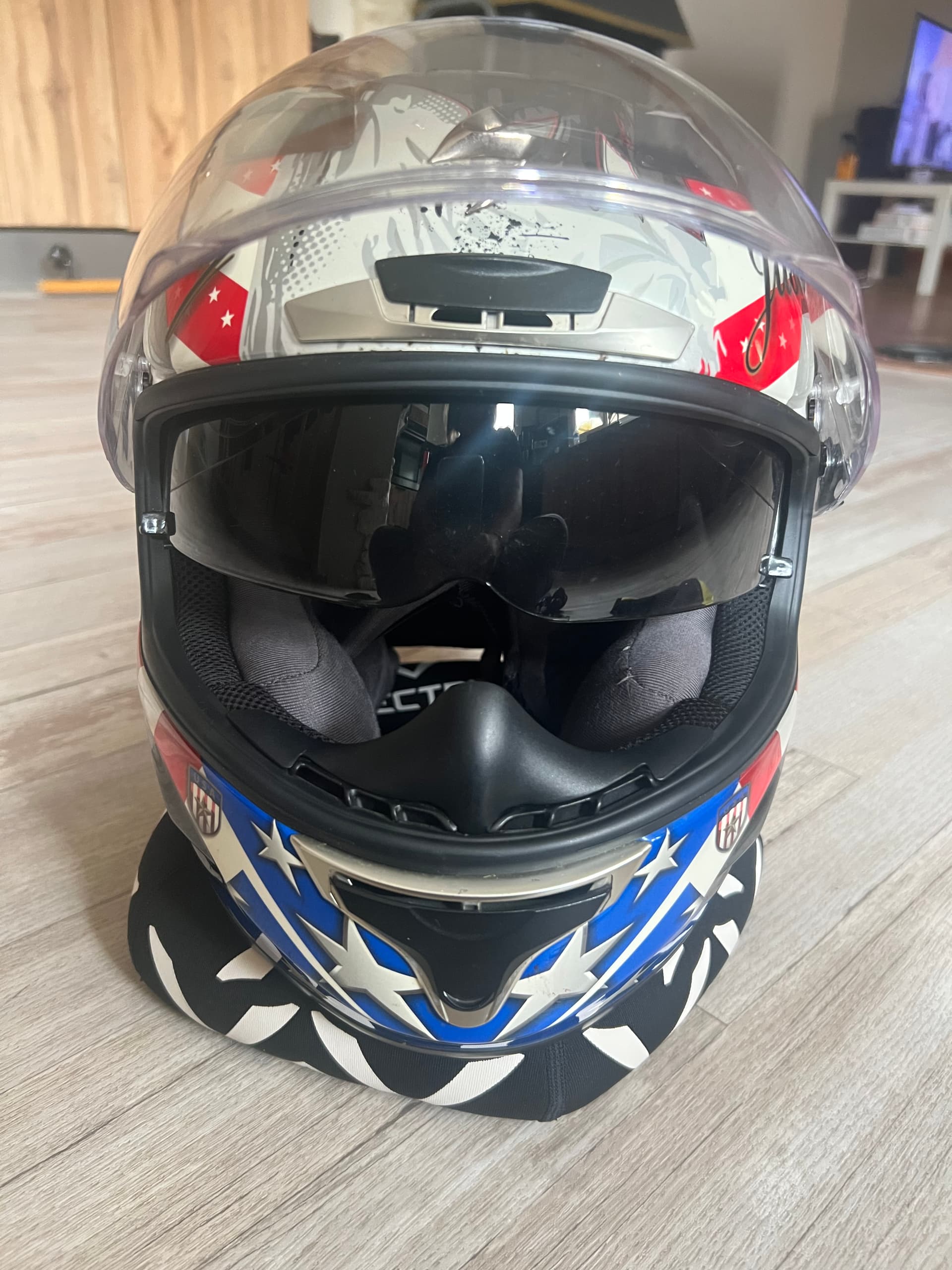 Casque moto scorpion  EXO 1000 air — photo 2/5