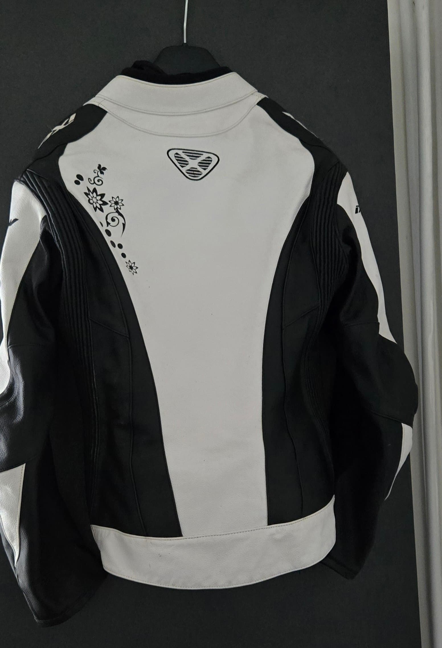 Veste cuir moto femme — photo 2/3