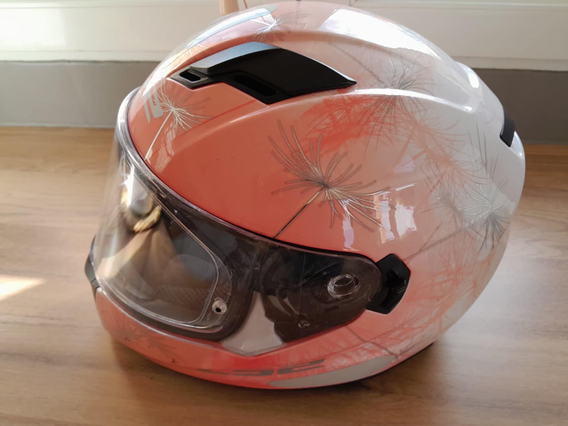 Casque femme LS2 — photo 2/4