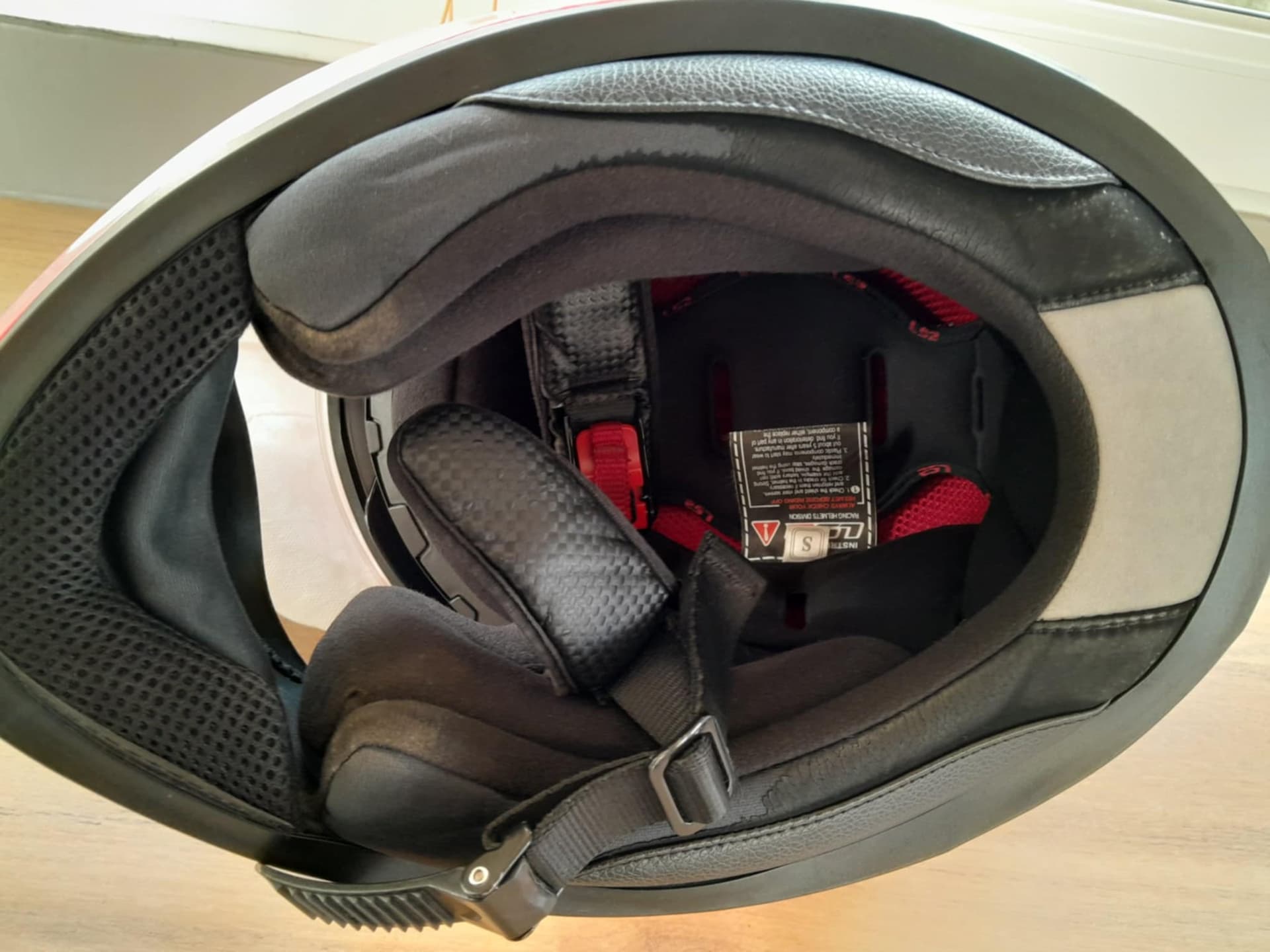 Casque femme LS2 — photo 4/4
