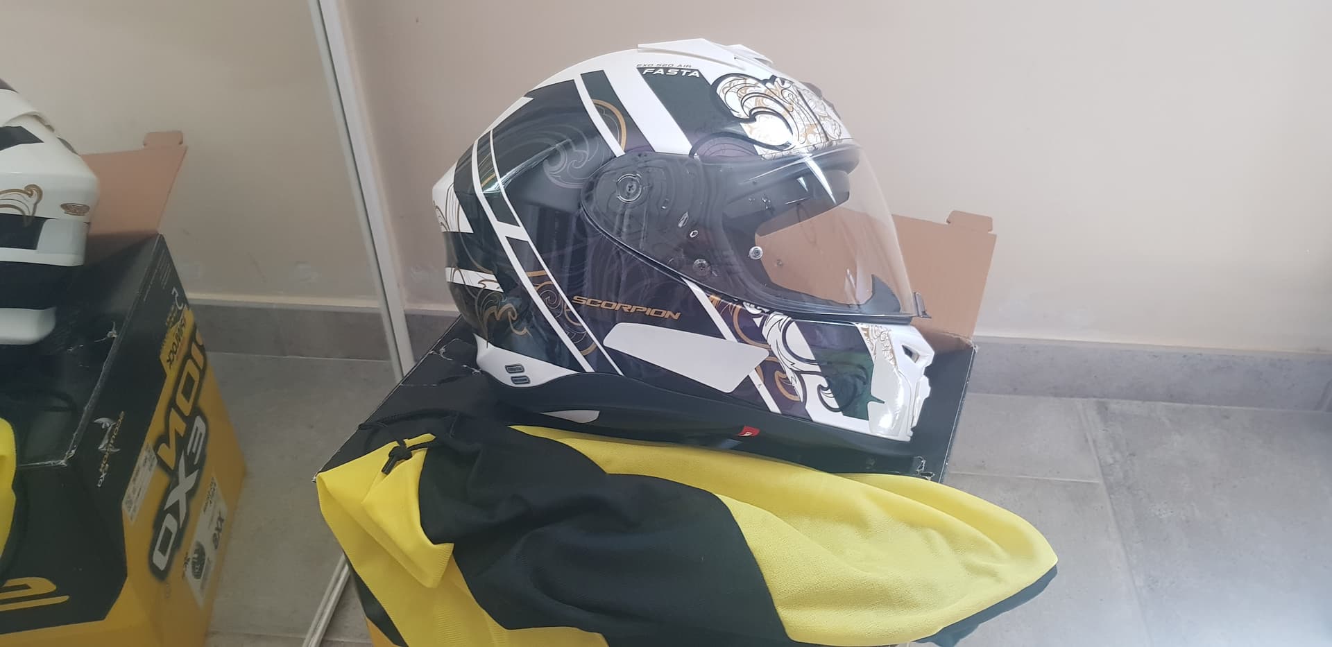 Casque scorpion exo — photo 2/3
