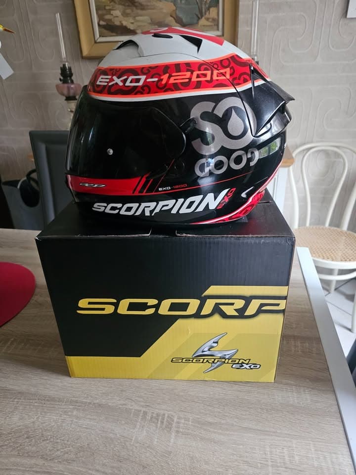 Casque Scorpion integral NEUF