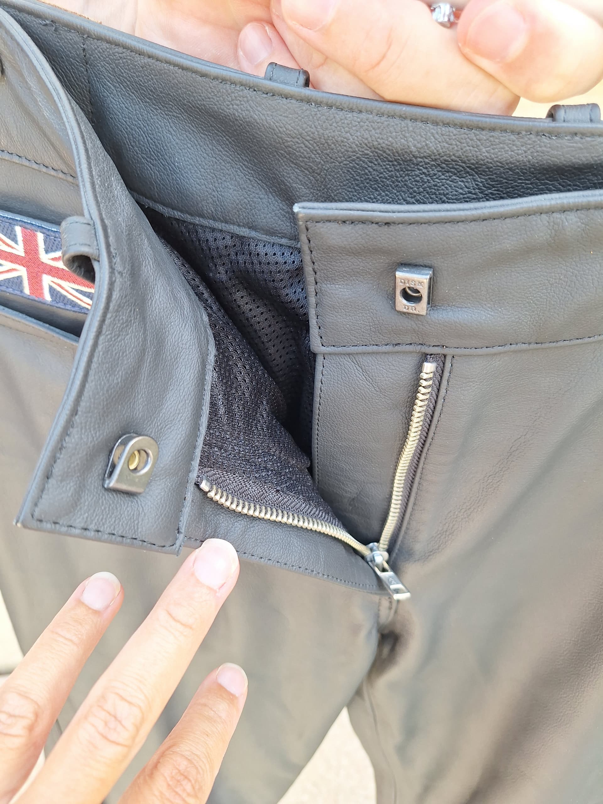Pantalon moto TRIUMPH. Femme. Neuf ! — photo 2/5