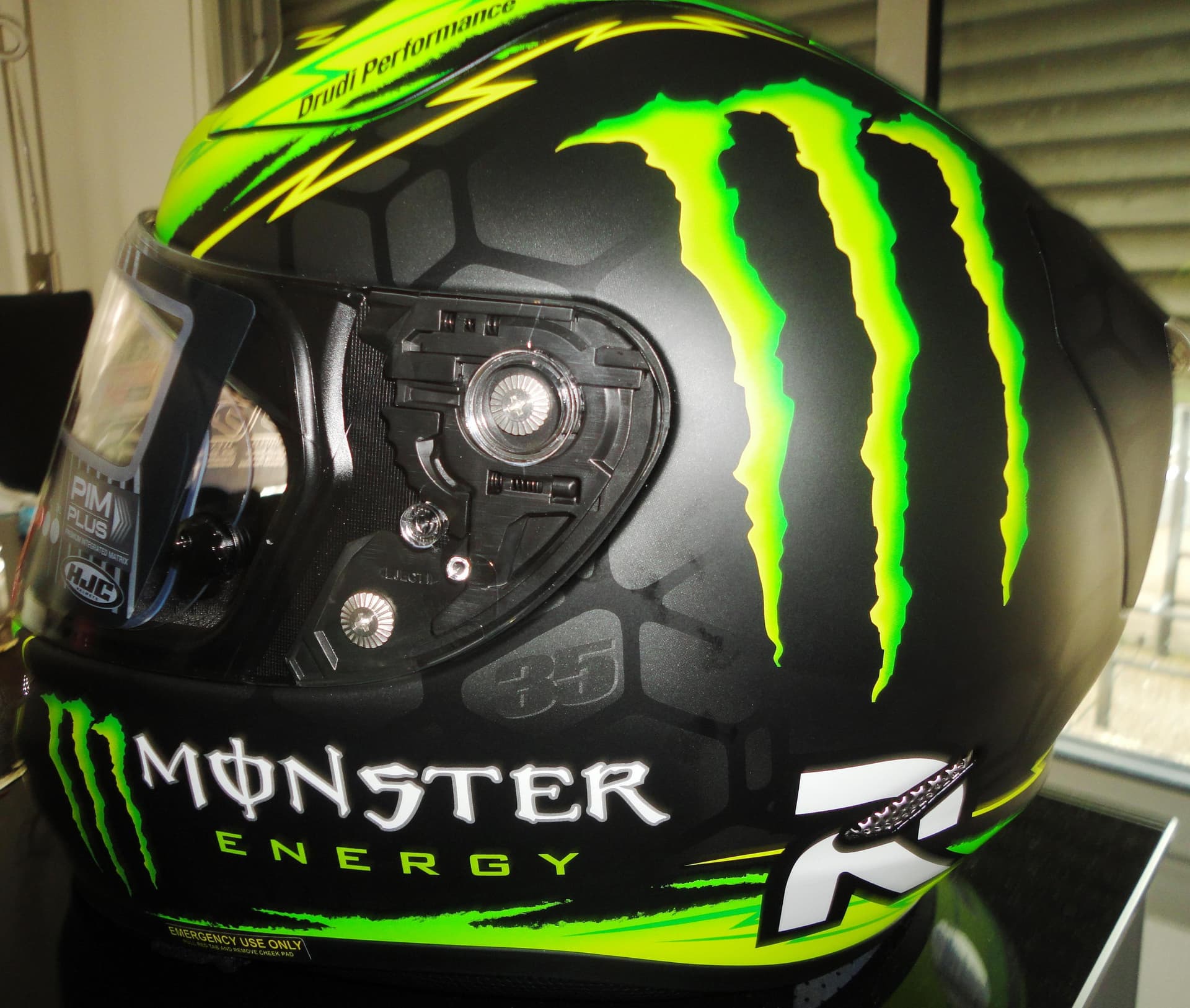 Casque moto taille L (58-59 cm) — photo 1/3