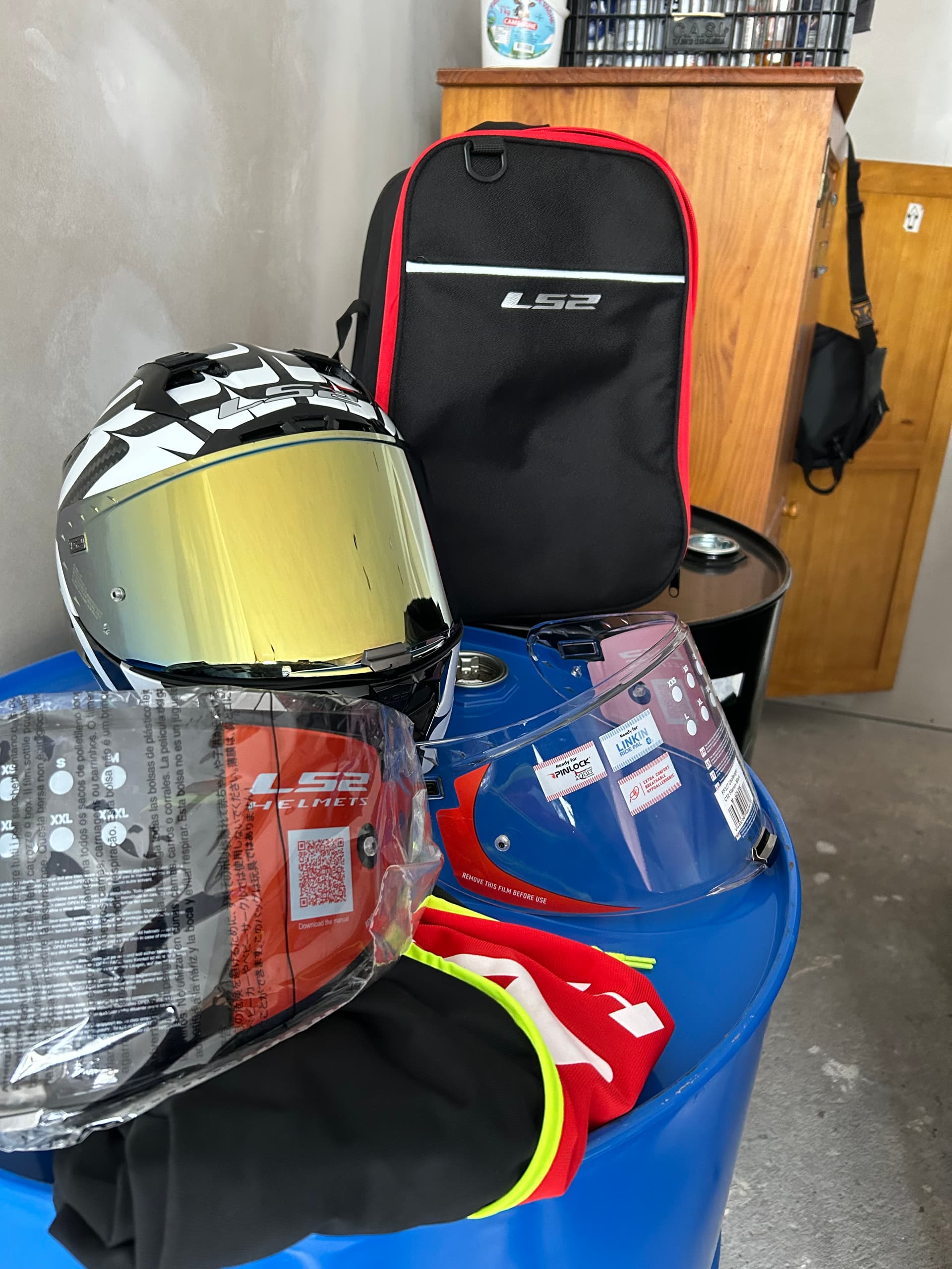 Casque ls2 carbon — photo 2/5