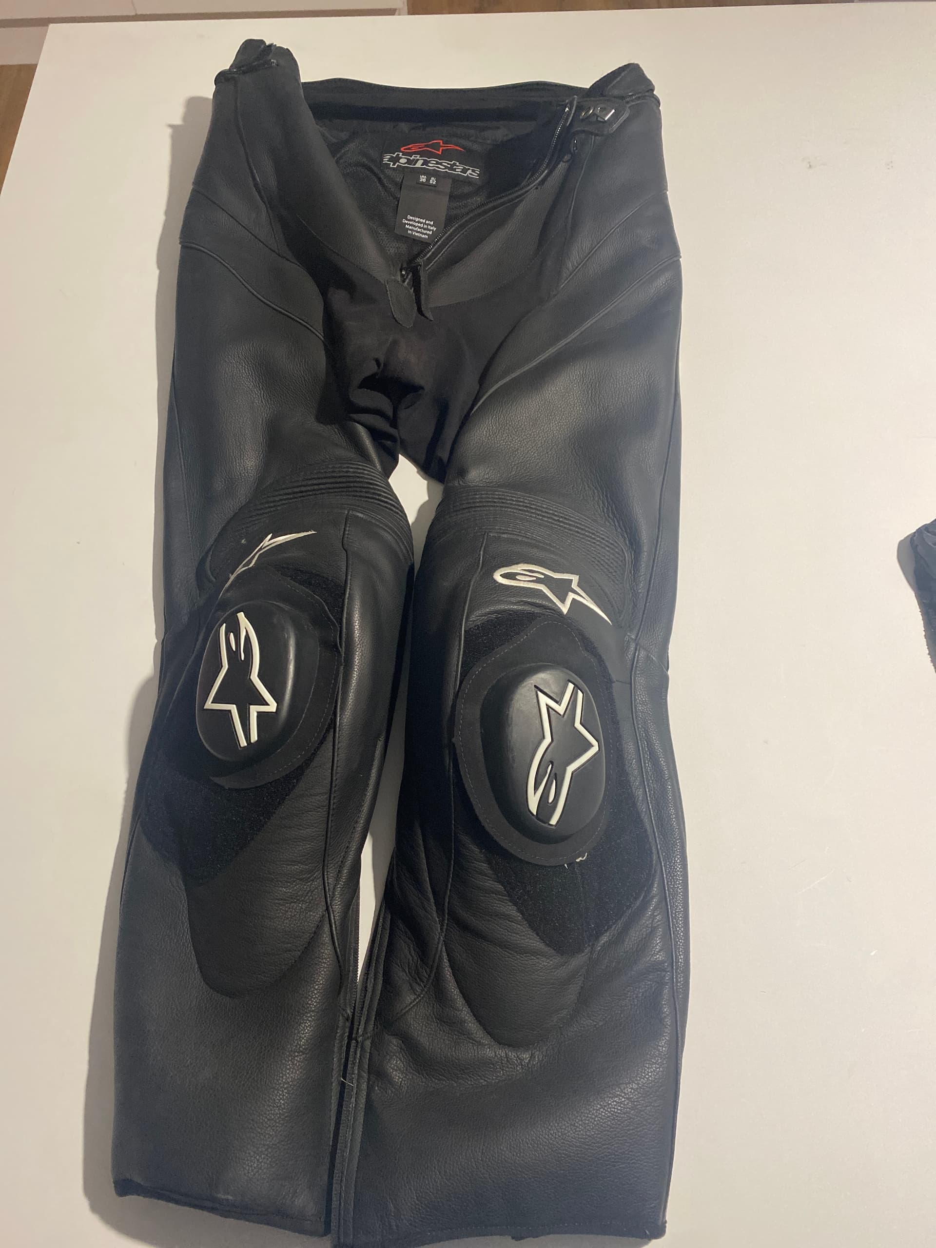 Pantalon cuir alpinestar 52 — photo 1/2