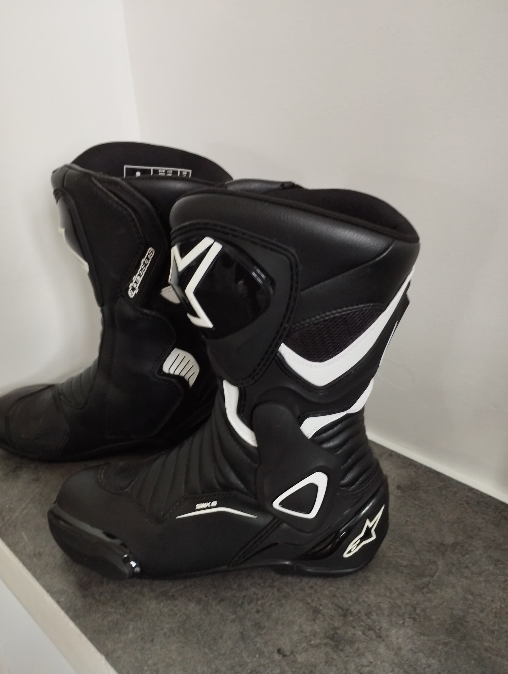 Botte de moto cuir noir femme taille 39 Alpinstar neuve — photo 3/5