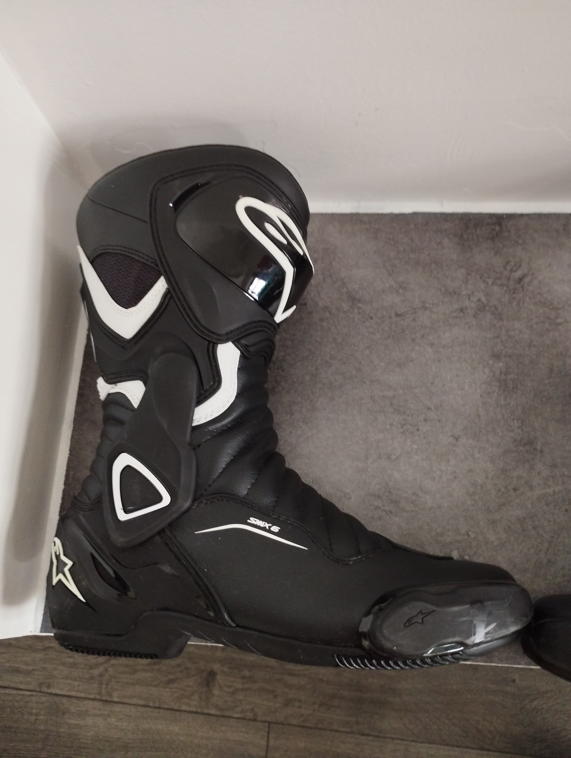 Botte de moto cuir noir femme taille 39 Alpinstar neuve — photo 4/5