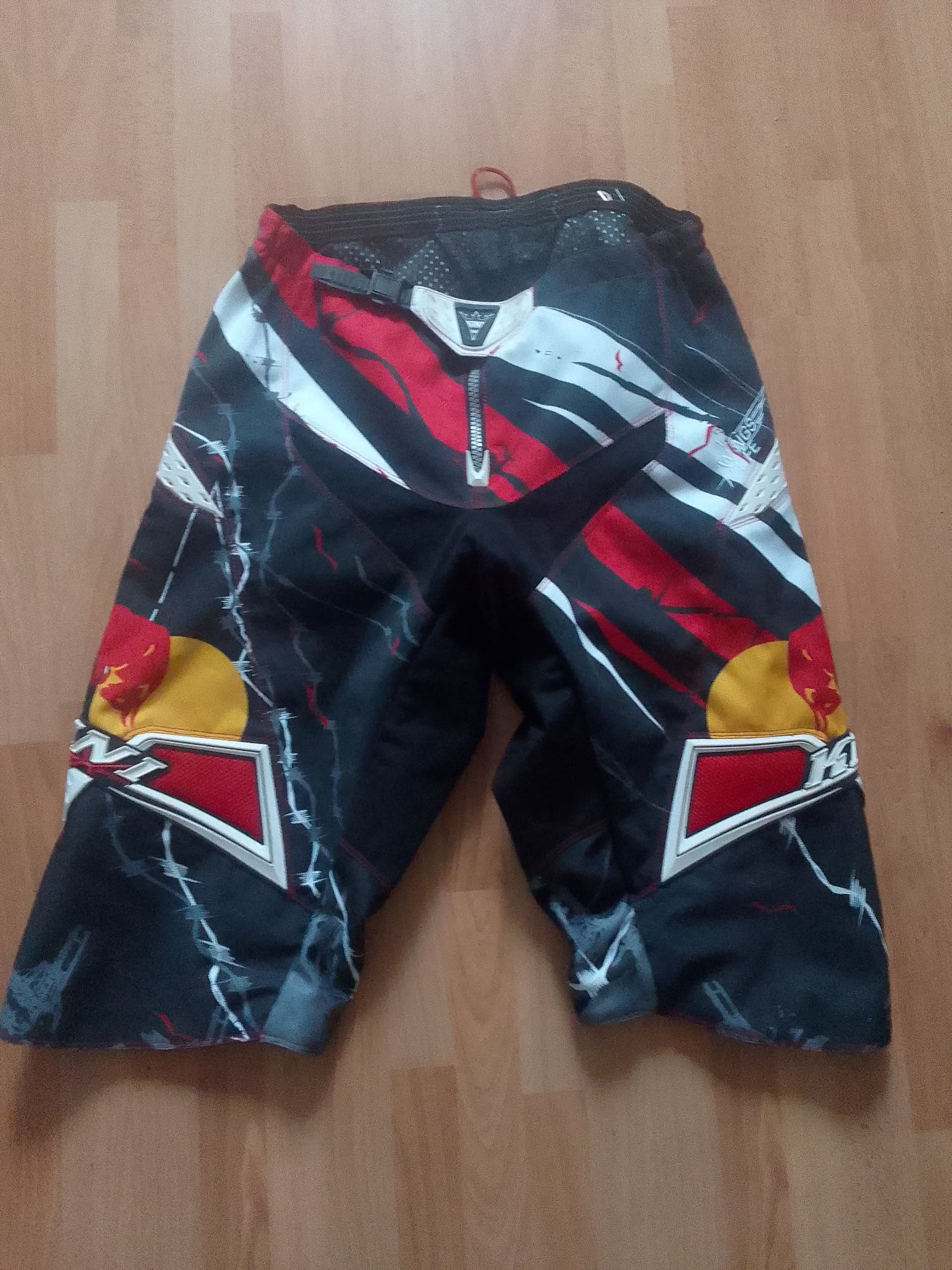 Short moto cross red bull