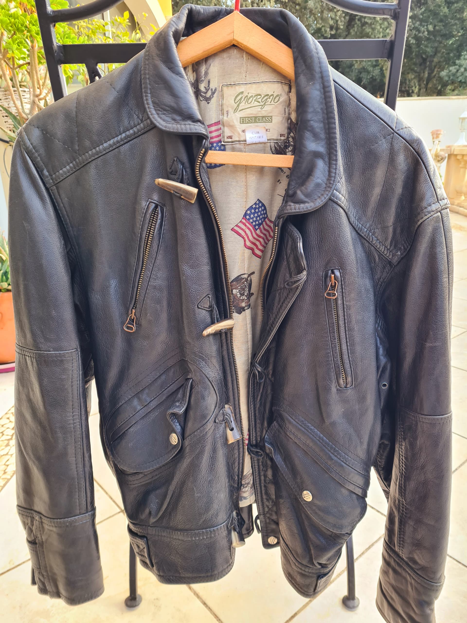 blouson cuir giorgio  t L ou XL.