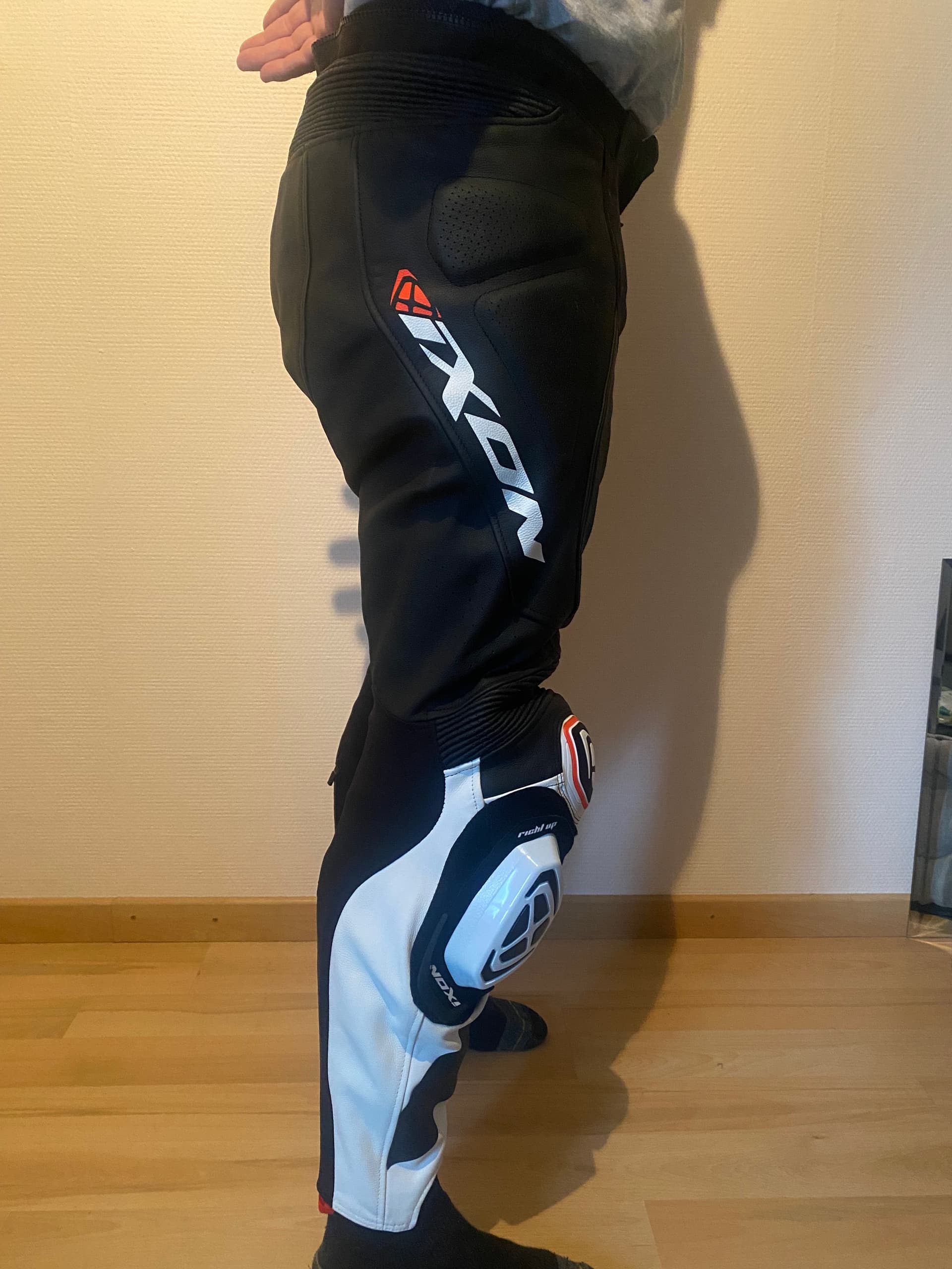 Pantalon cuir MOTO