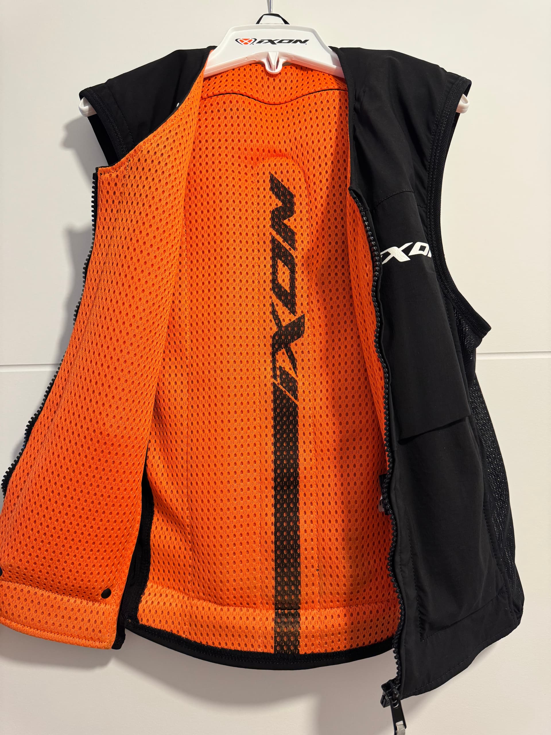 Air bag Ixon U03 — photo 4/4