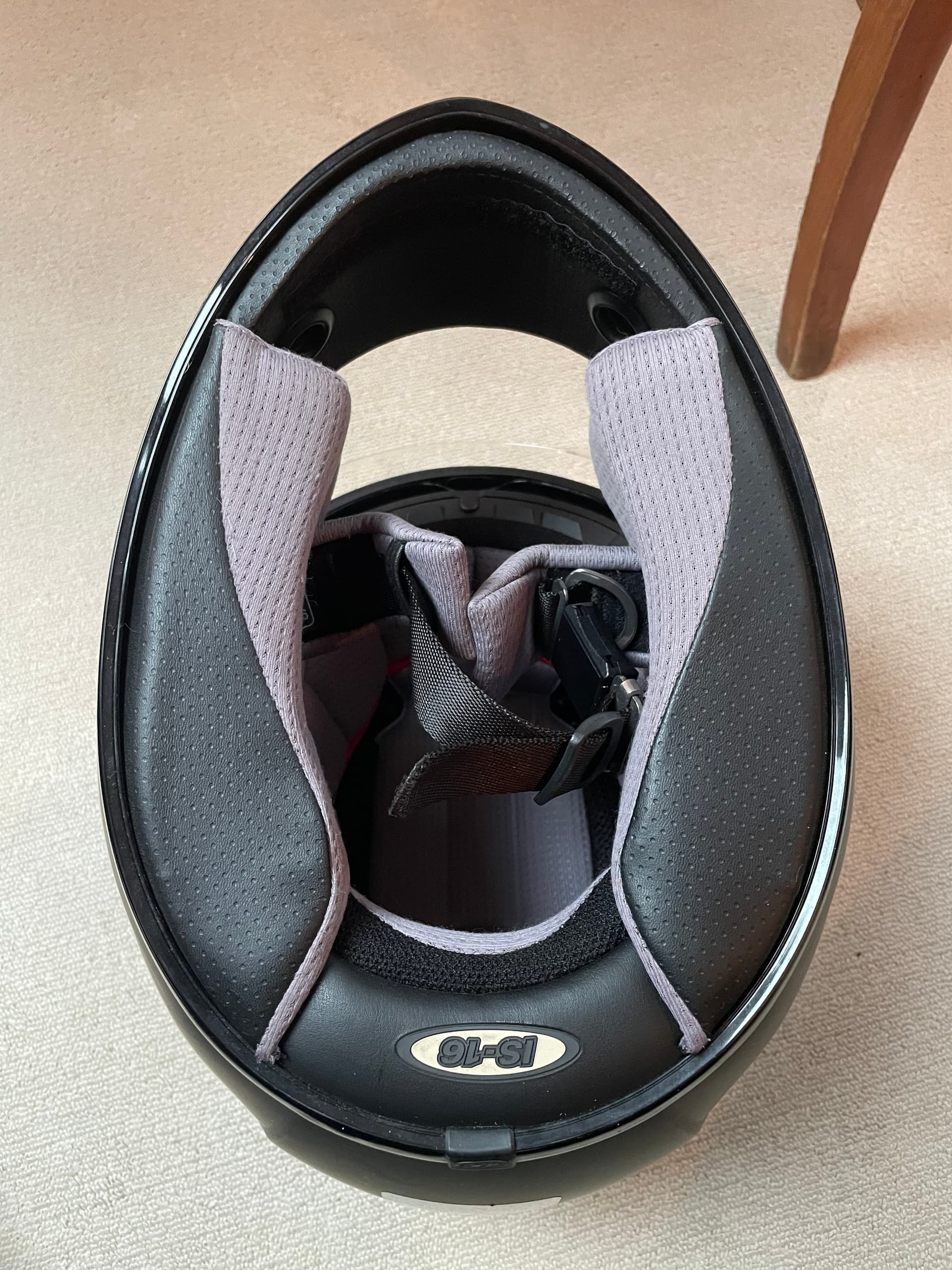 Casque de moto noir HJC — photo 5/5