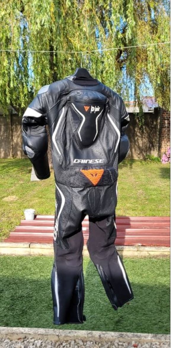 combinaison de moto Dainese Misano 2 D-air en excellent état ( neuve jamais portée) — photo 2/3