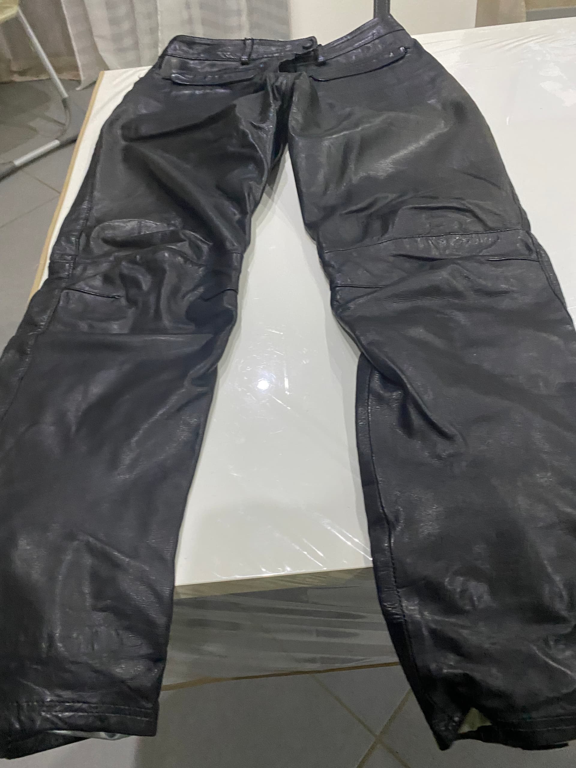 Pantalon cuir femme