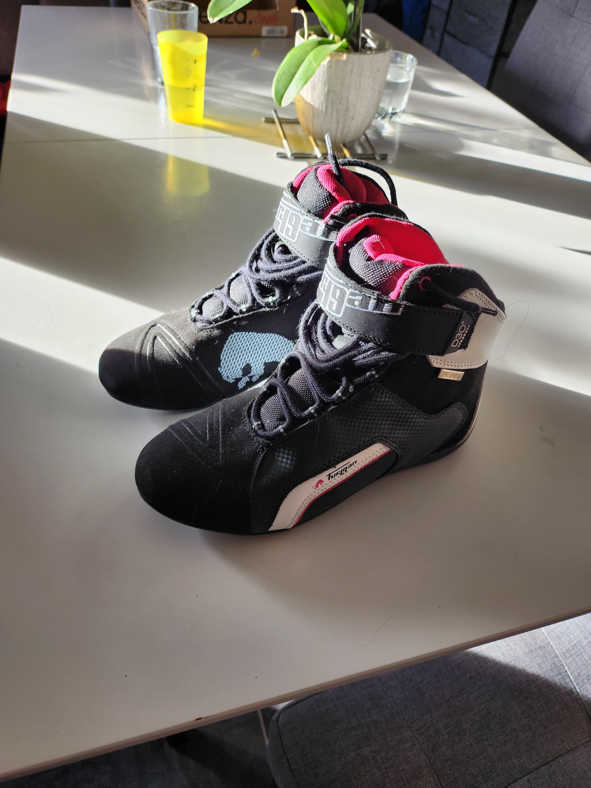 Bottines Furygan taille 40 totalement neuf — photo 3/3